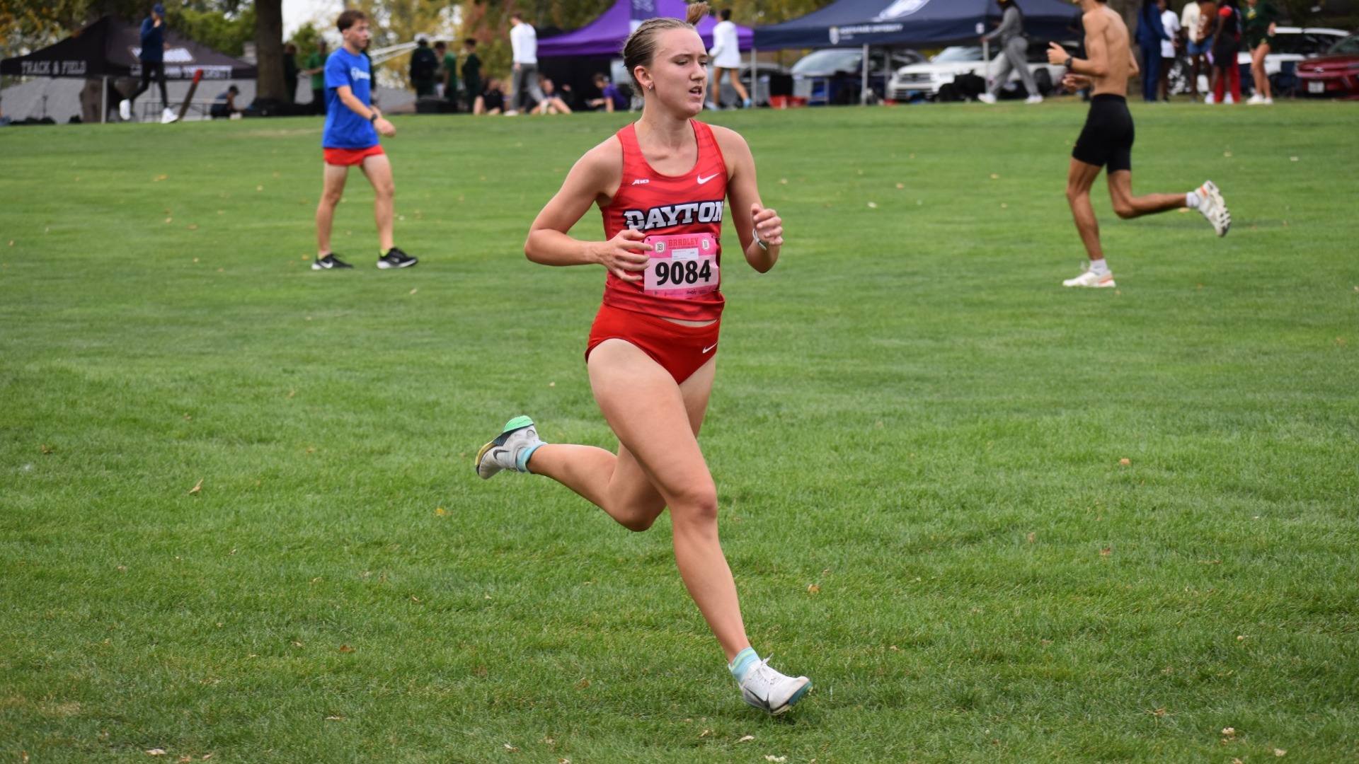 Sarah Haunn runs alone in stride at Bradley
