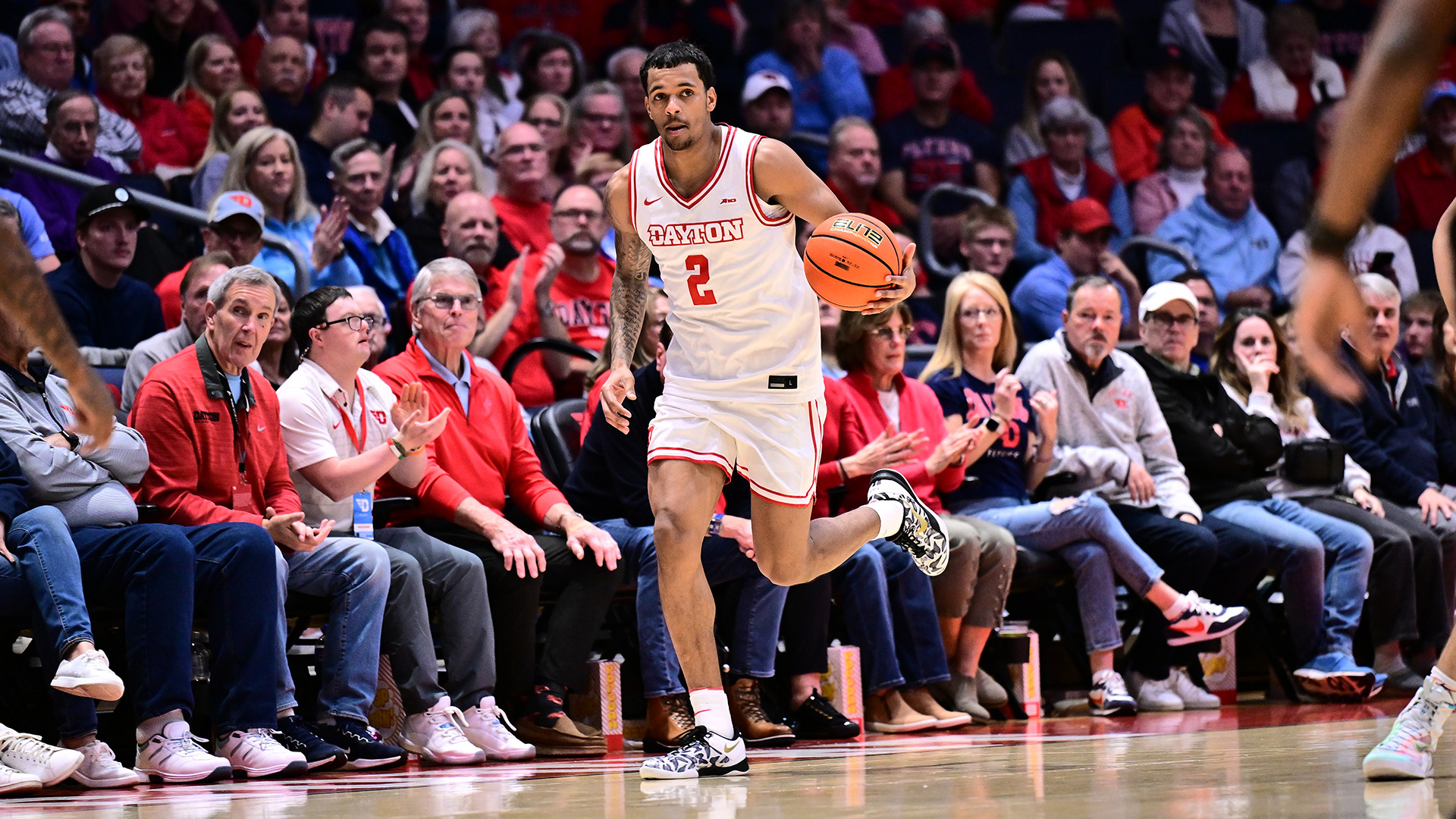 De'Shayne Montgomery driving down the floor