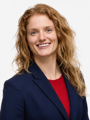 Portrait image of Maddi Banks
