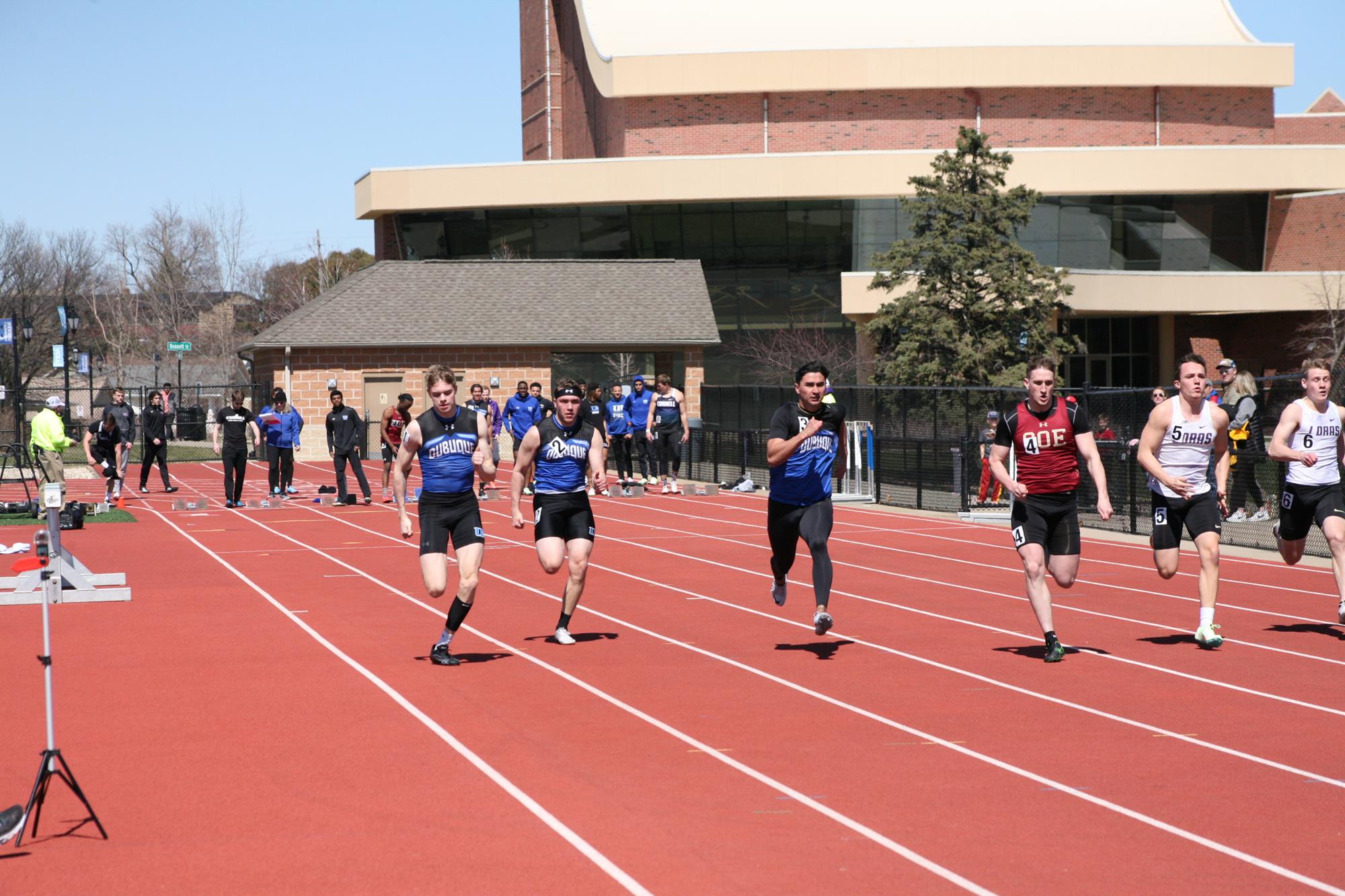 Men's Track & Field Compete at Loras College Dr. Tucker Open