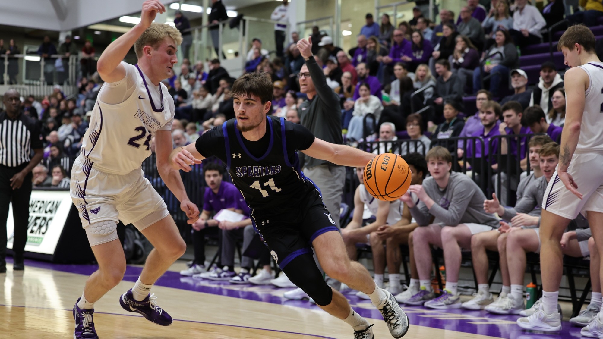 Thompson_atLoras_2025-26