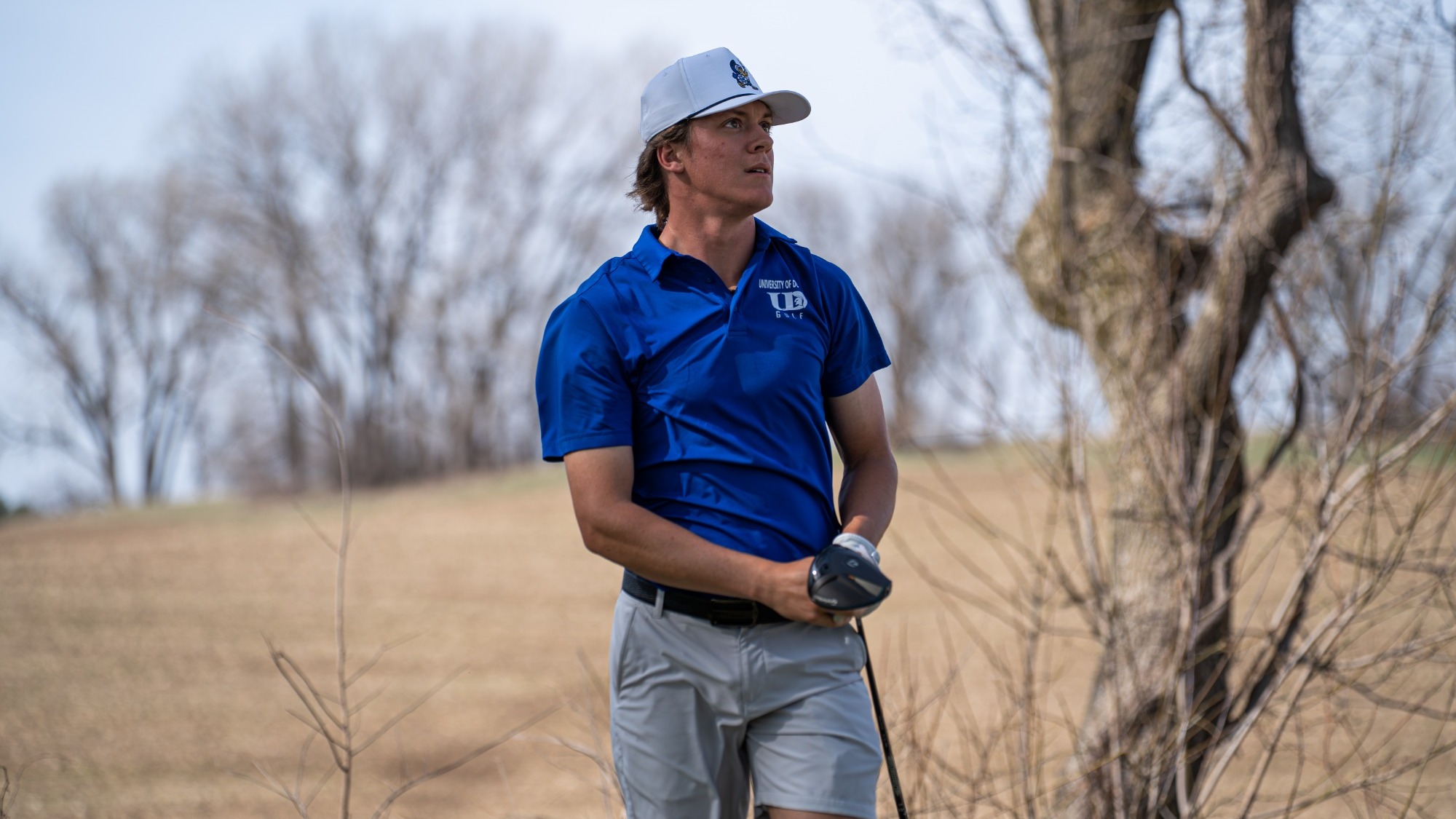 Harwick golfing during practice 2026
