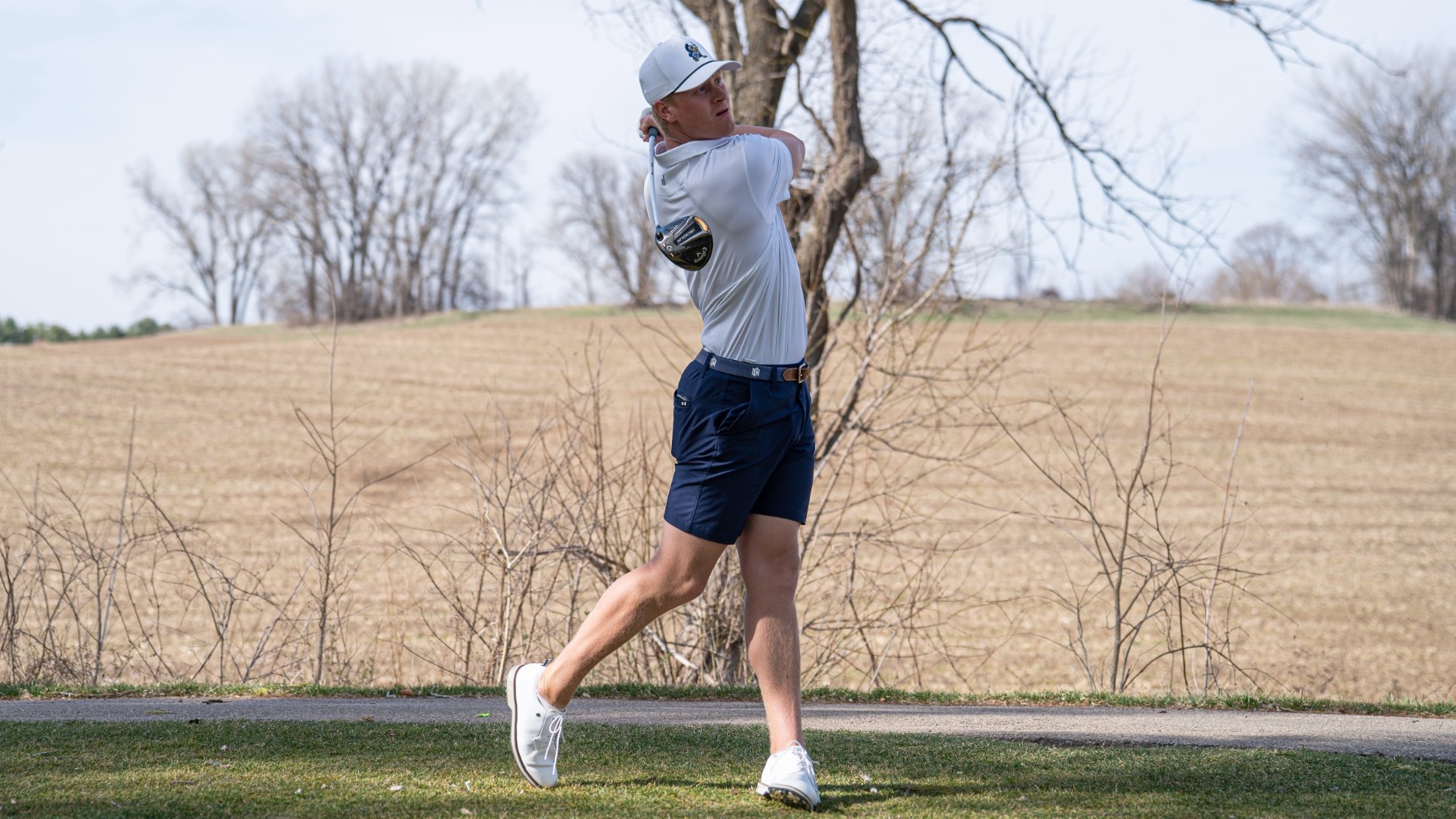 Dobbe playing a practice round in 2026