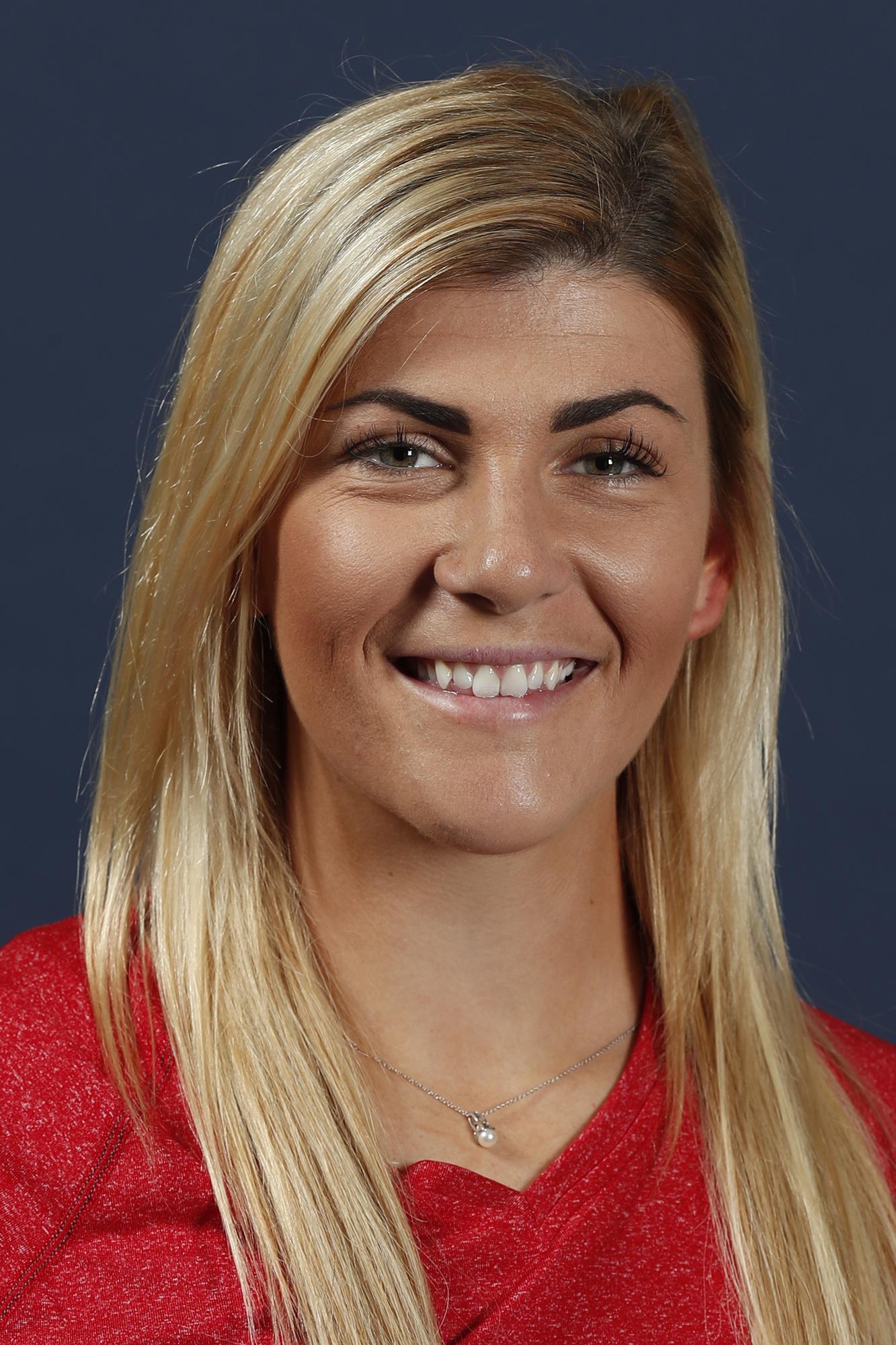 Mary Connolly Headshot