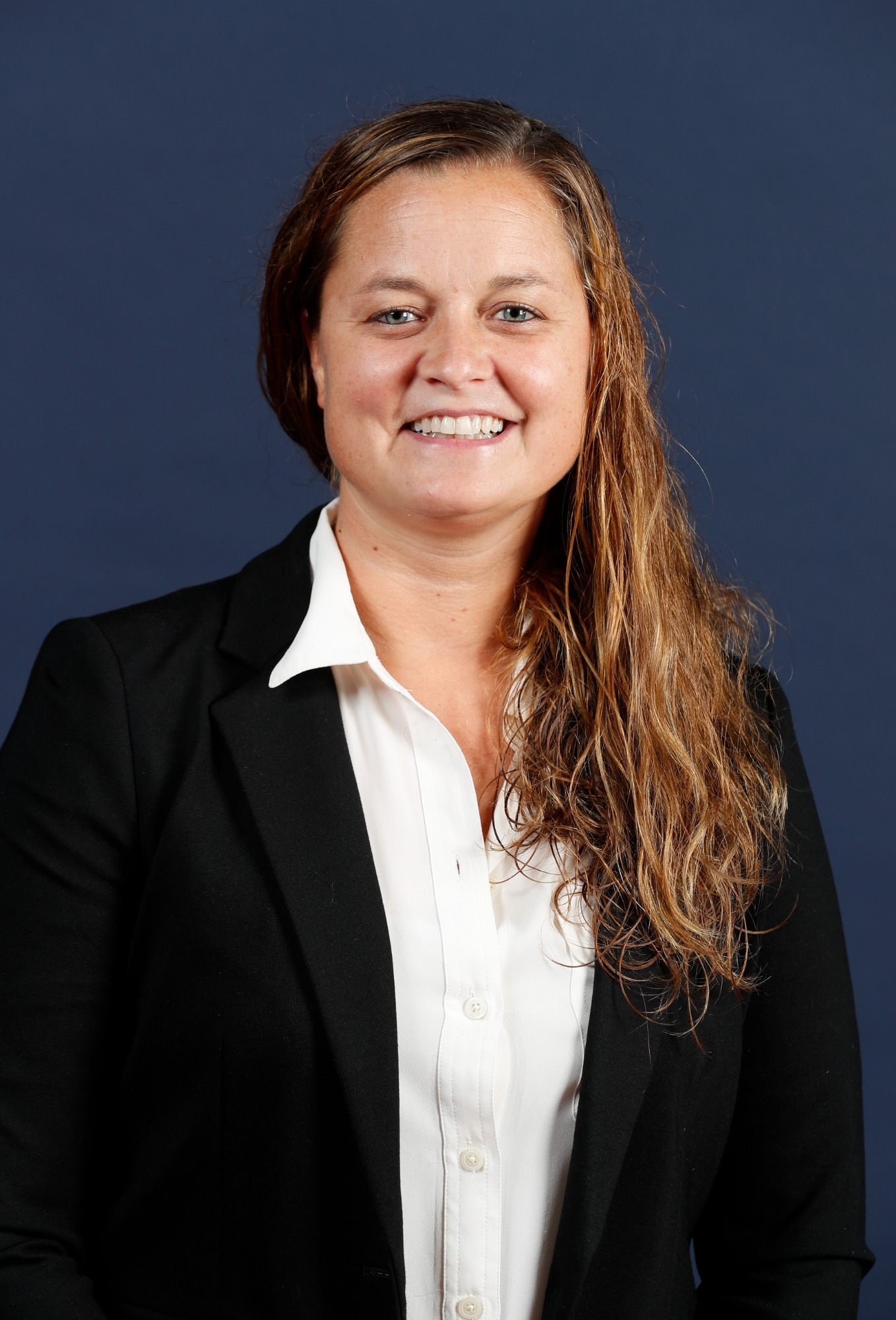 Head Coach Ashley Dell