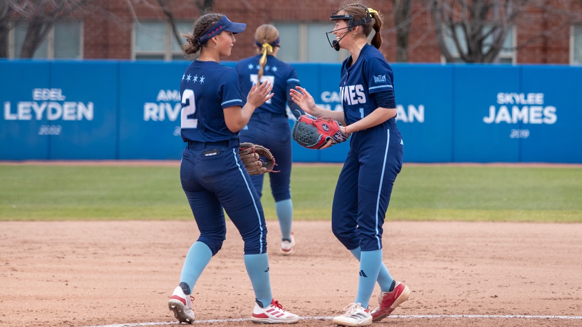 Cameran Rios and Jasmine Whorley