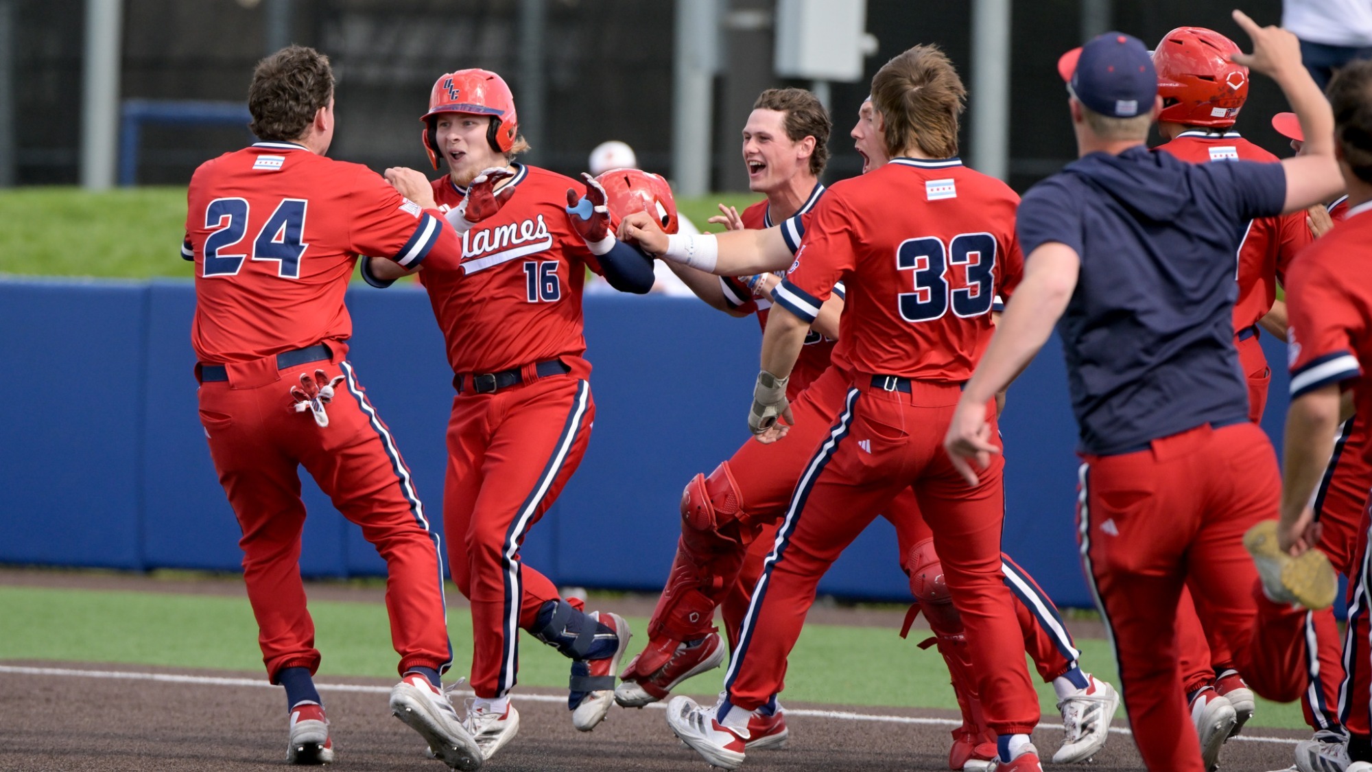 WALK OFF CELEBRATION 