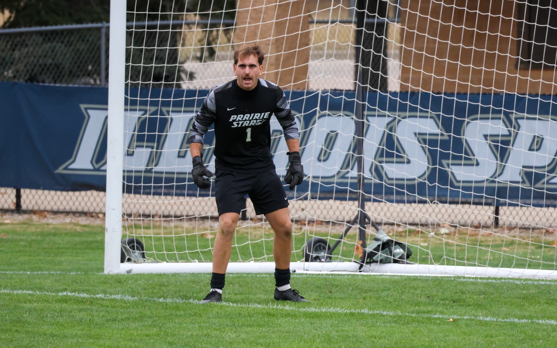 Edoardo Pinna in goal
