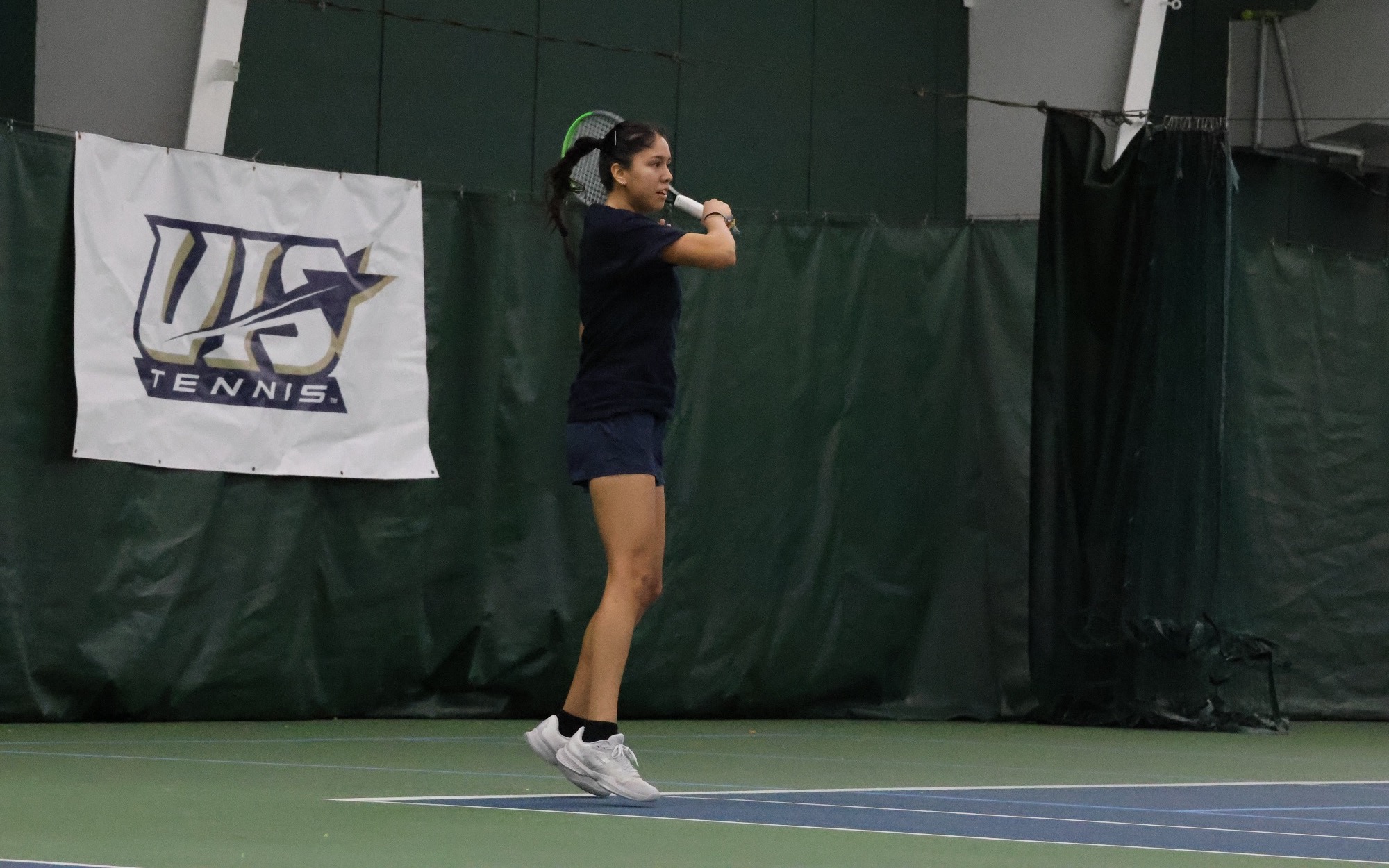 Cristina Mendoza Romero playing tennis