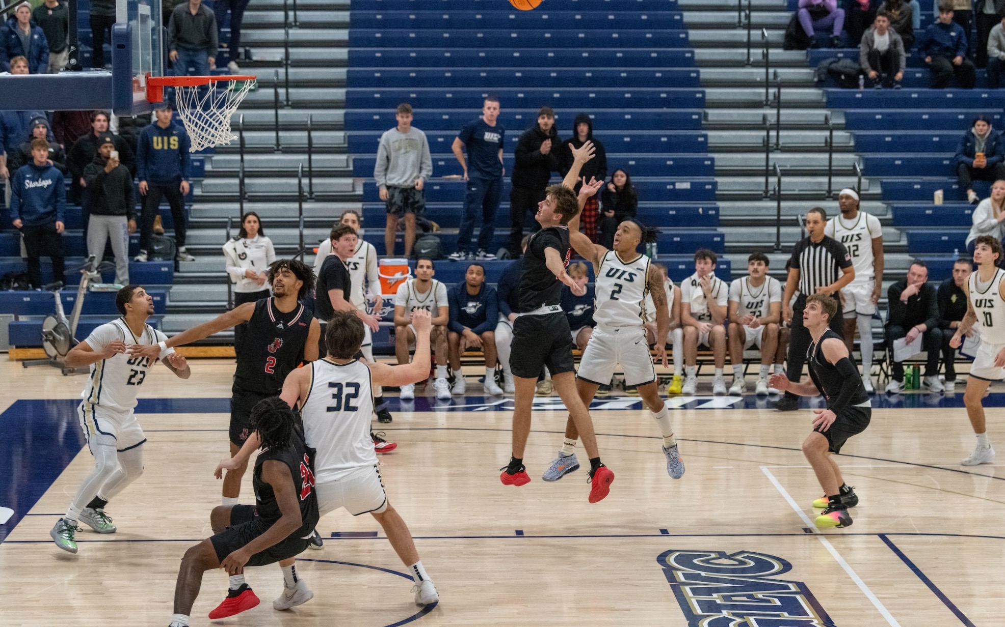 GLVC home opener vs. William Jewell College Monday, December 1, 2025.