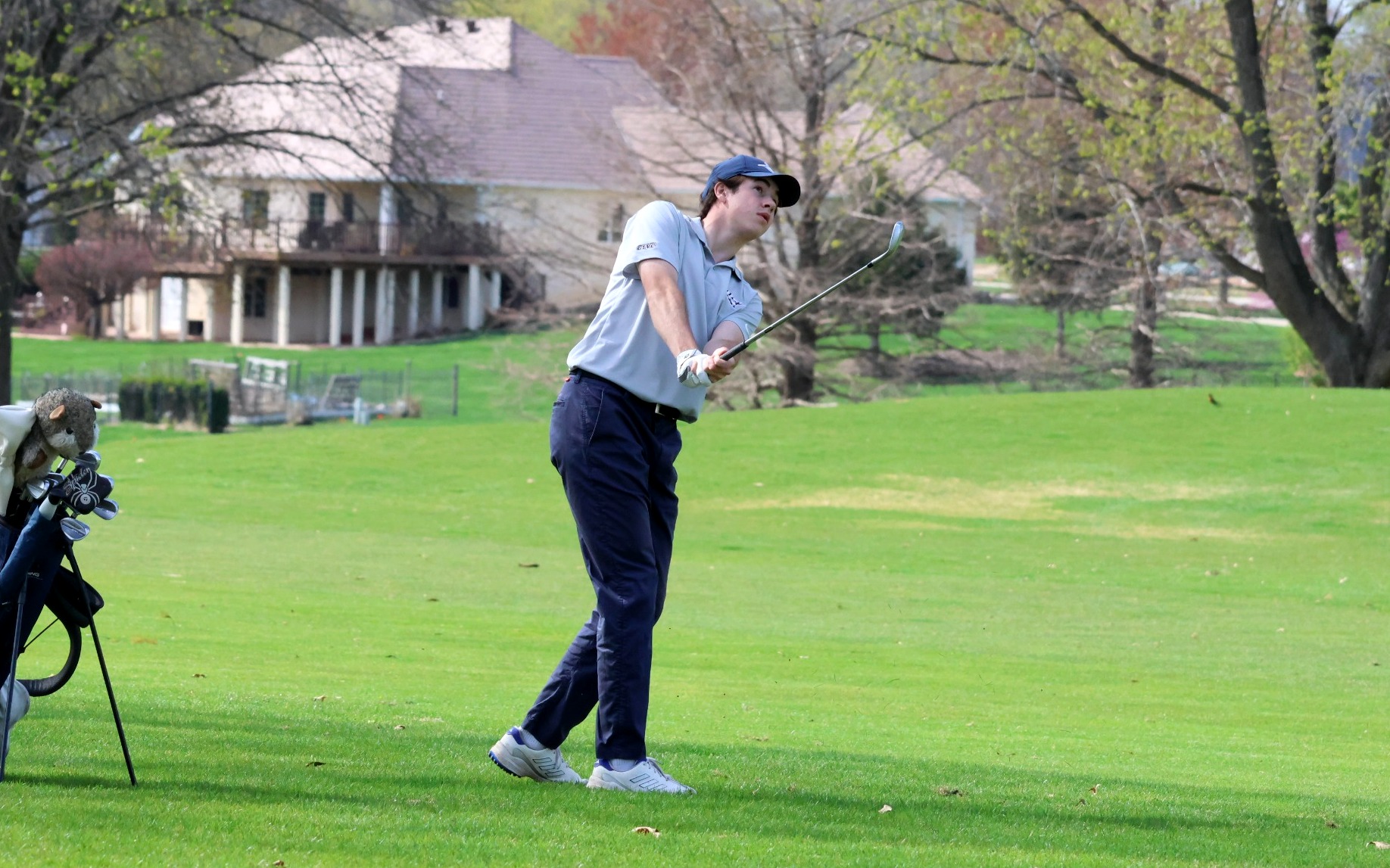 Charles Prins golfing
