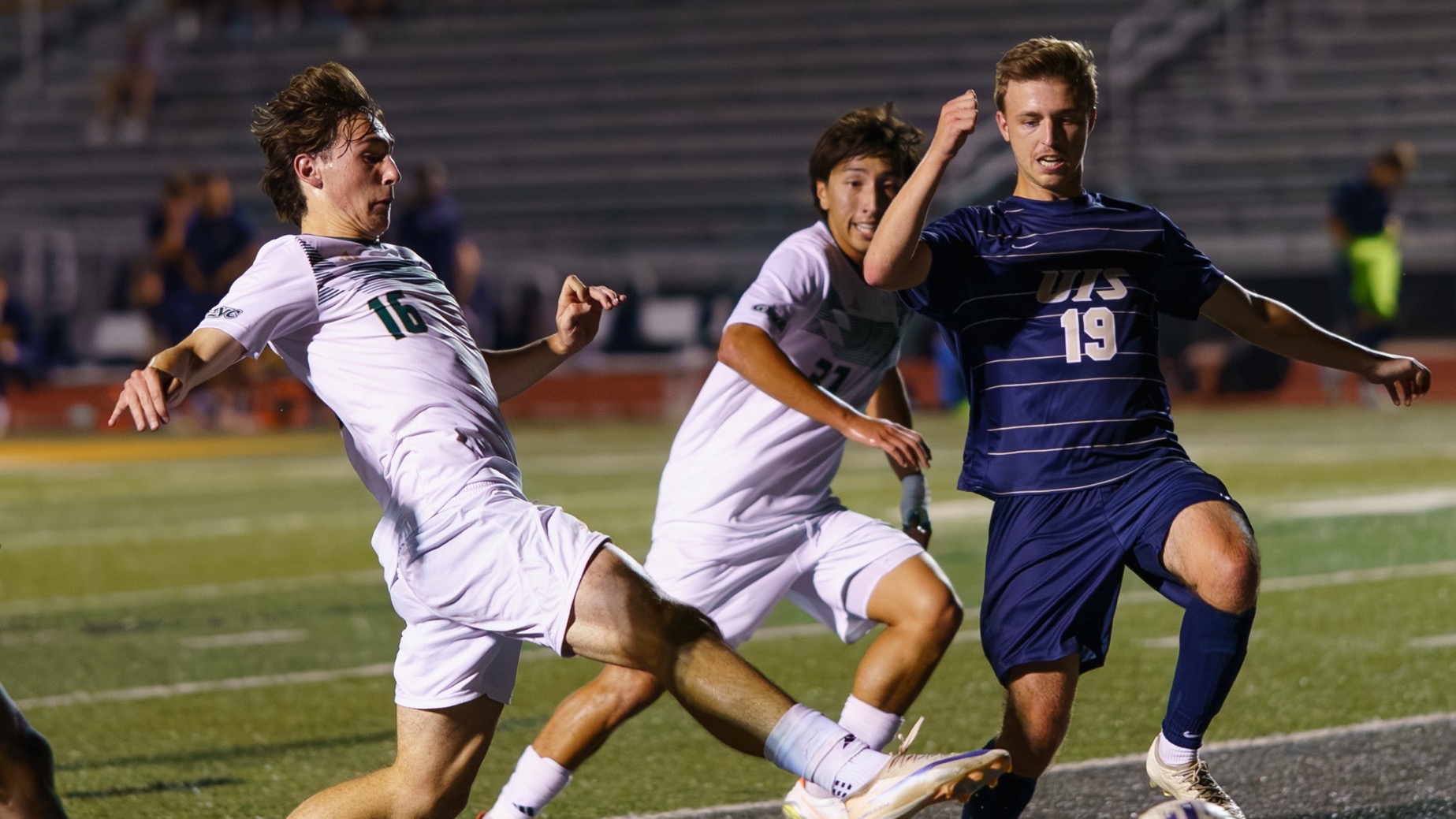 Cameron Frye playing soccer in UIS blue