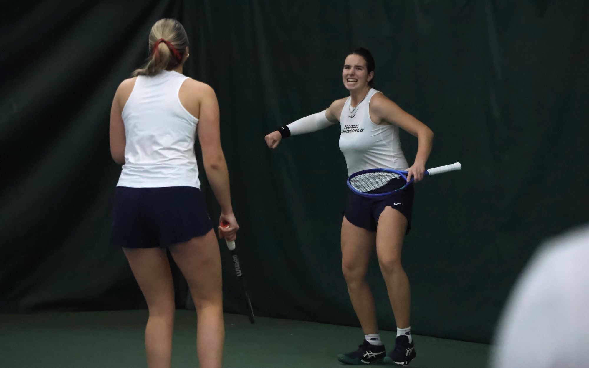 Ema Norma Bordean celebrating a tennis point