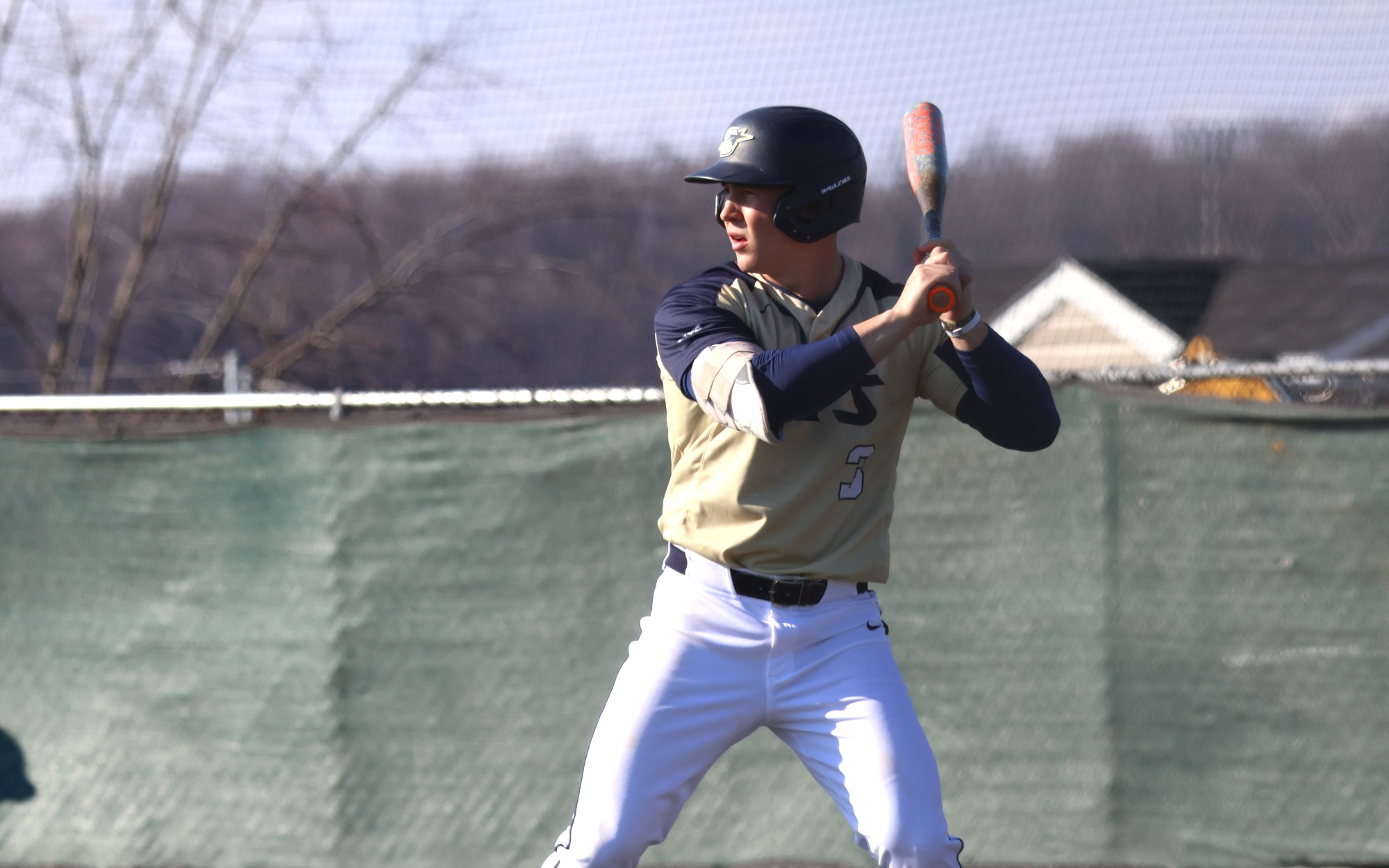 Kaden Griffitts batting