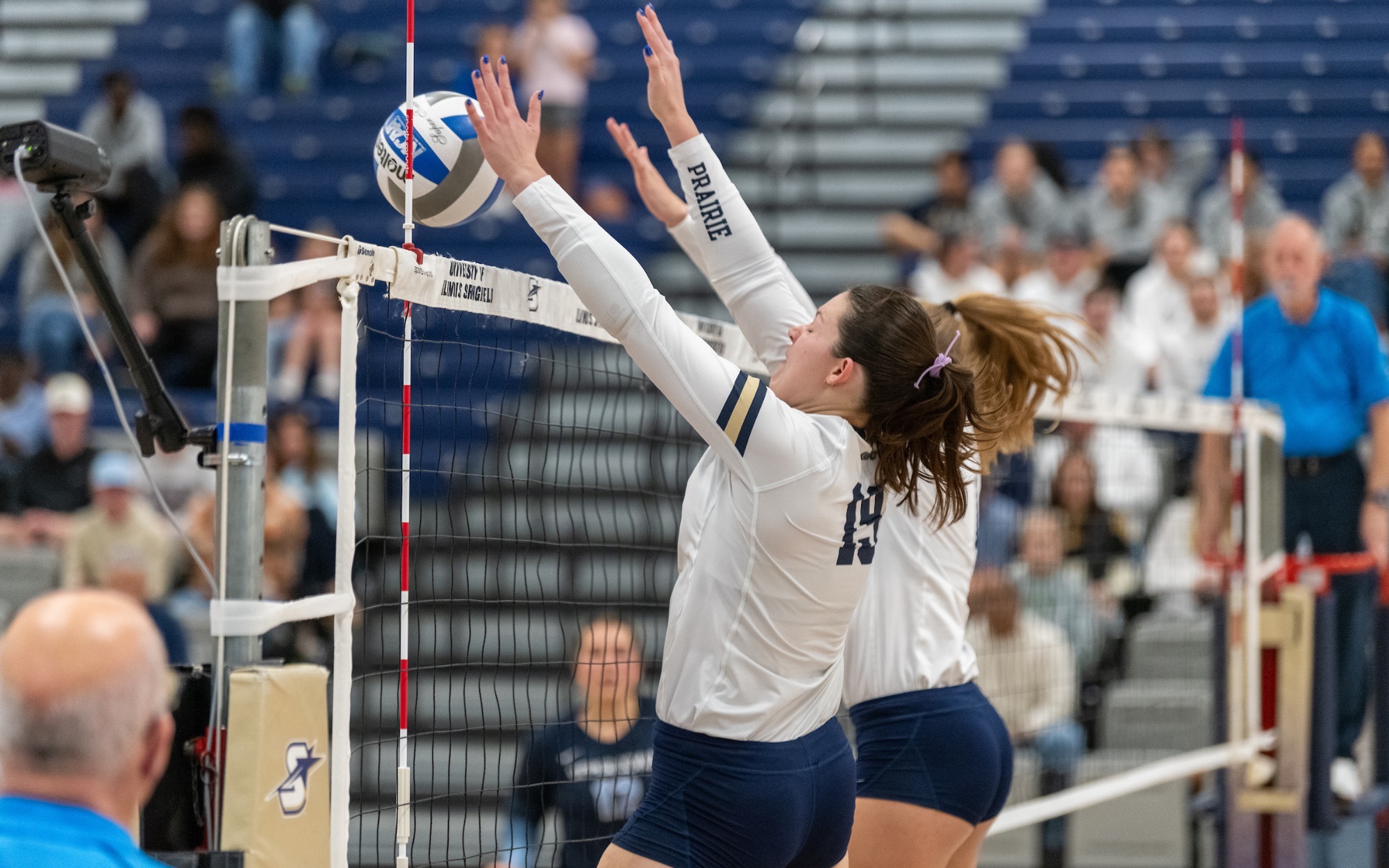 Makenna Cox #19. Volleyball vs. Upper Iowa University Friday, November 7, 2025.