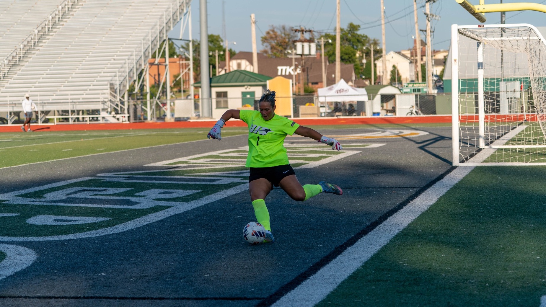 Gigi Yurevich in goal for the Prairie Stars