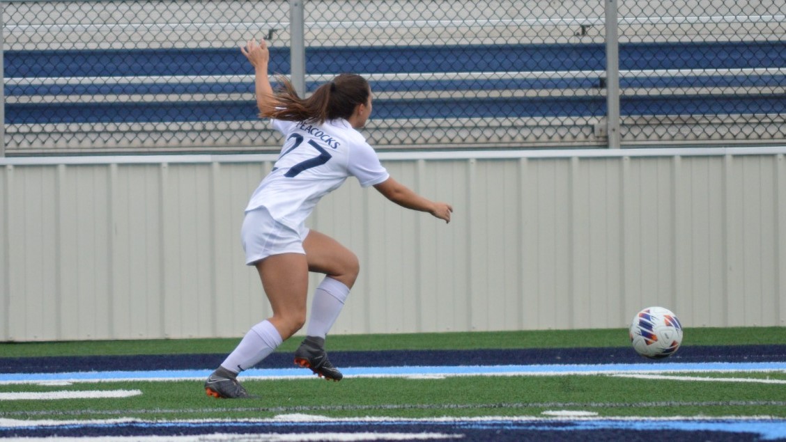 Rachyl Benavides Women's Soccer Upper Iowa University Athletics