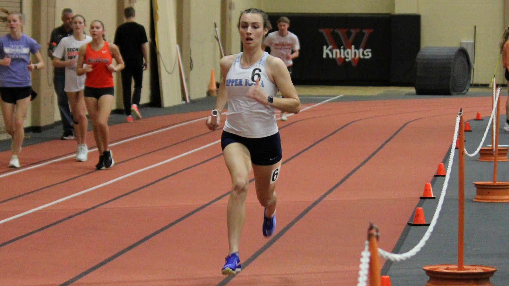 Haylie Hutchinson 4x400m relay at Wartburg