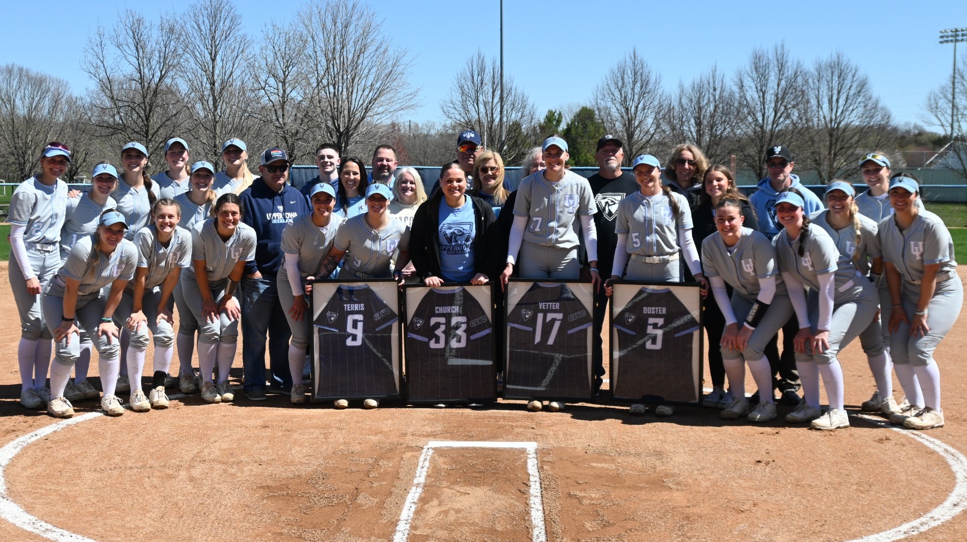 2025 Softball Senior Day