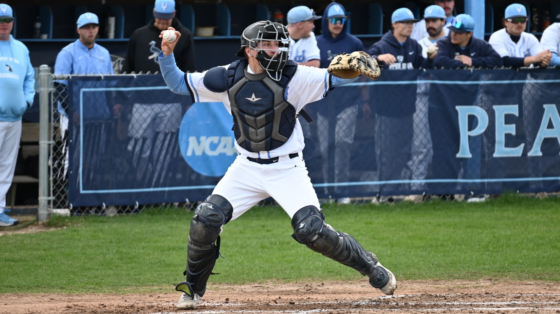 Hubatch poised to throw down to second