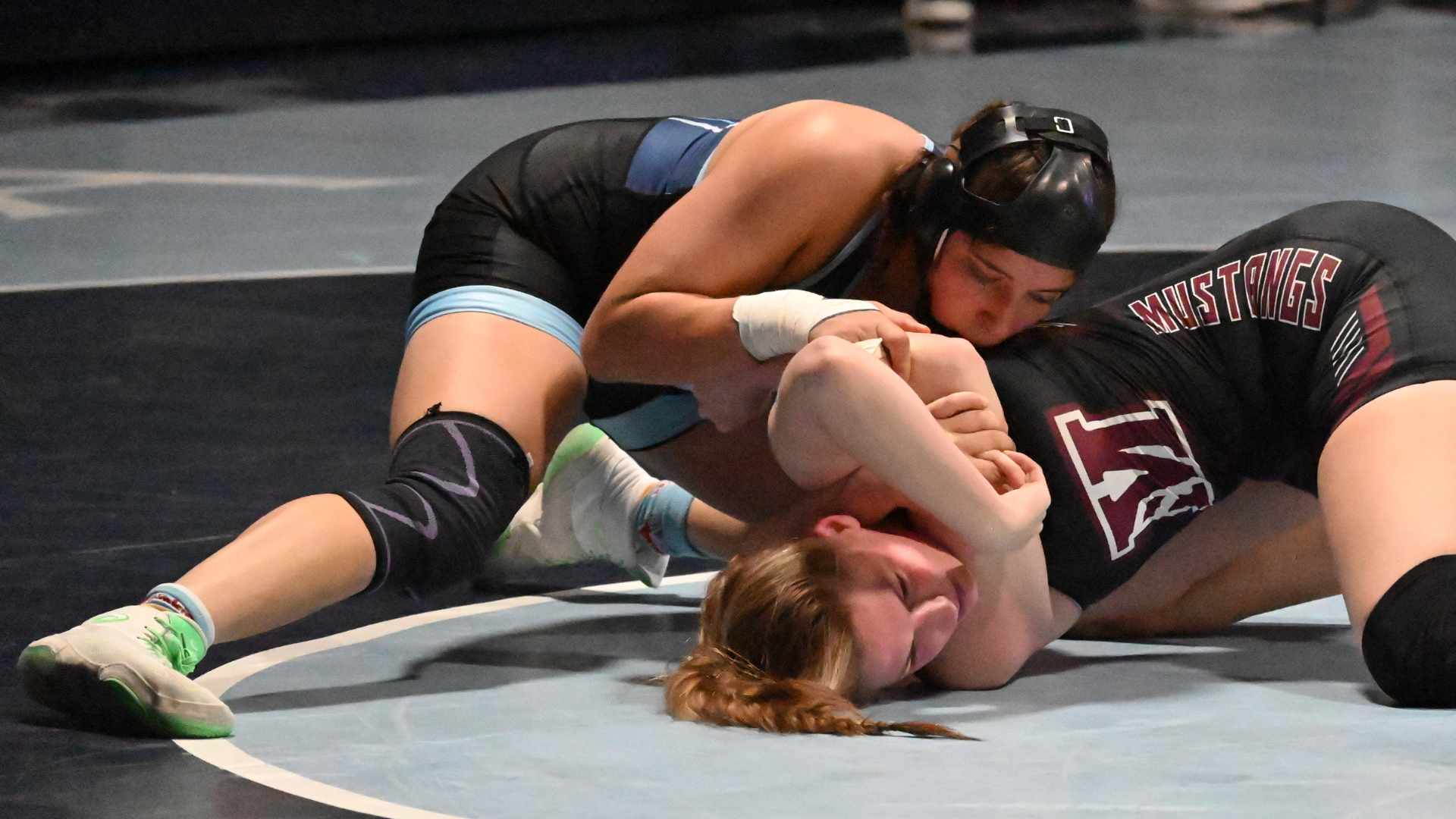 Eliana Callies v UIU Triangular