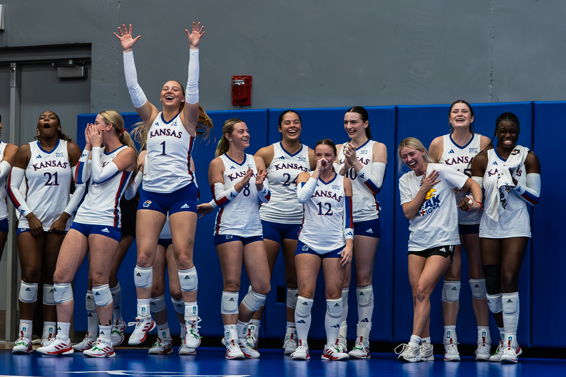 No. 9 Kansas Sweeps UCF in Big 12 Opener University of Kansas