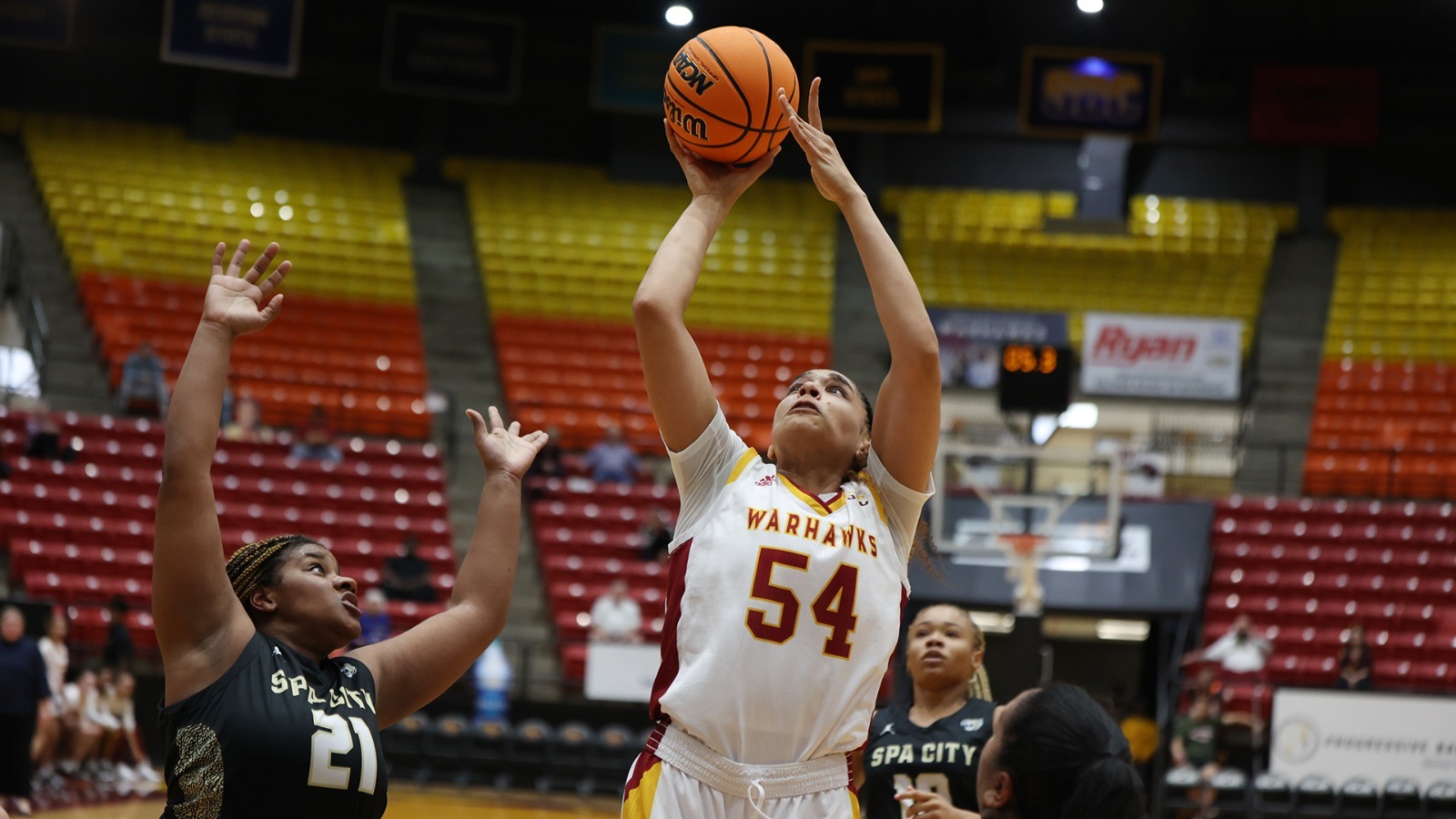 Behind Merriweather’s DoubleDouble, ULM Dominates Champion, 8554