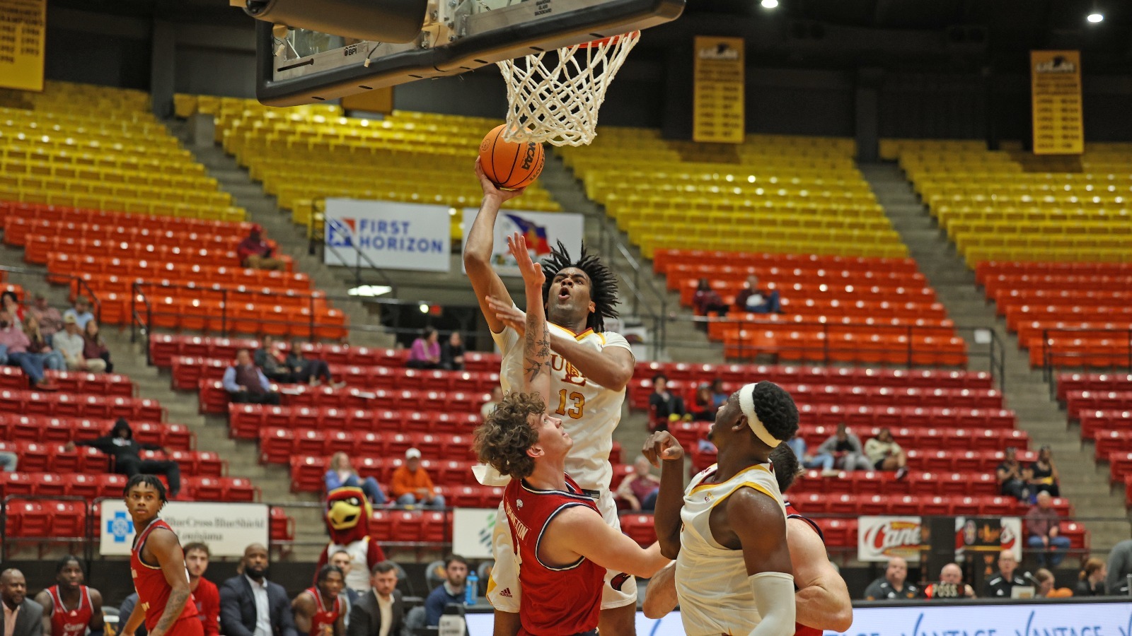 Huge First Half Run Pushes ULM Past South Alabama, 8066 University