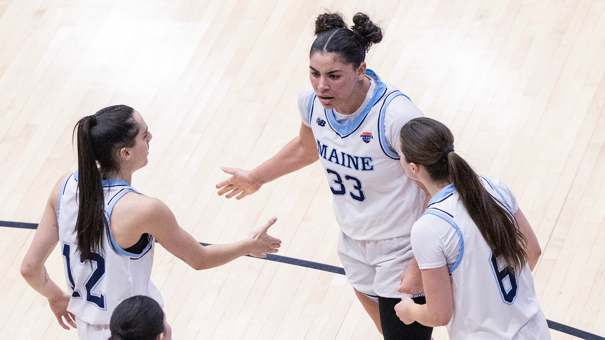 adi-high-five-bryant