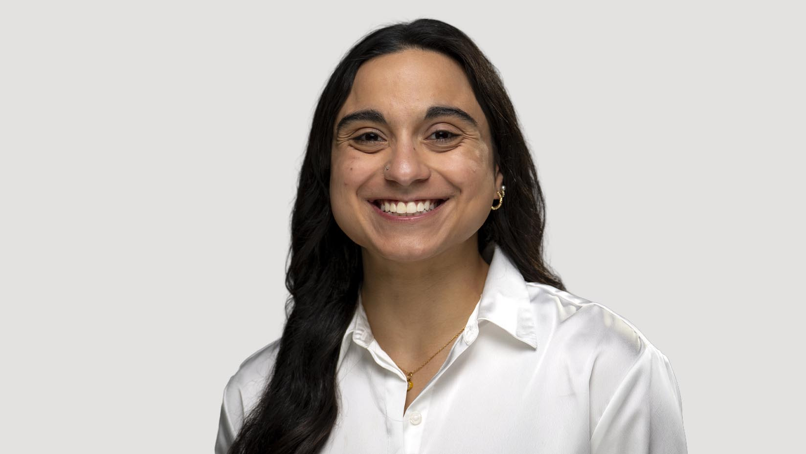 Isabelle Irani posed photo for co-salutatorian accolade