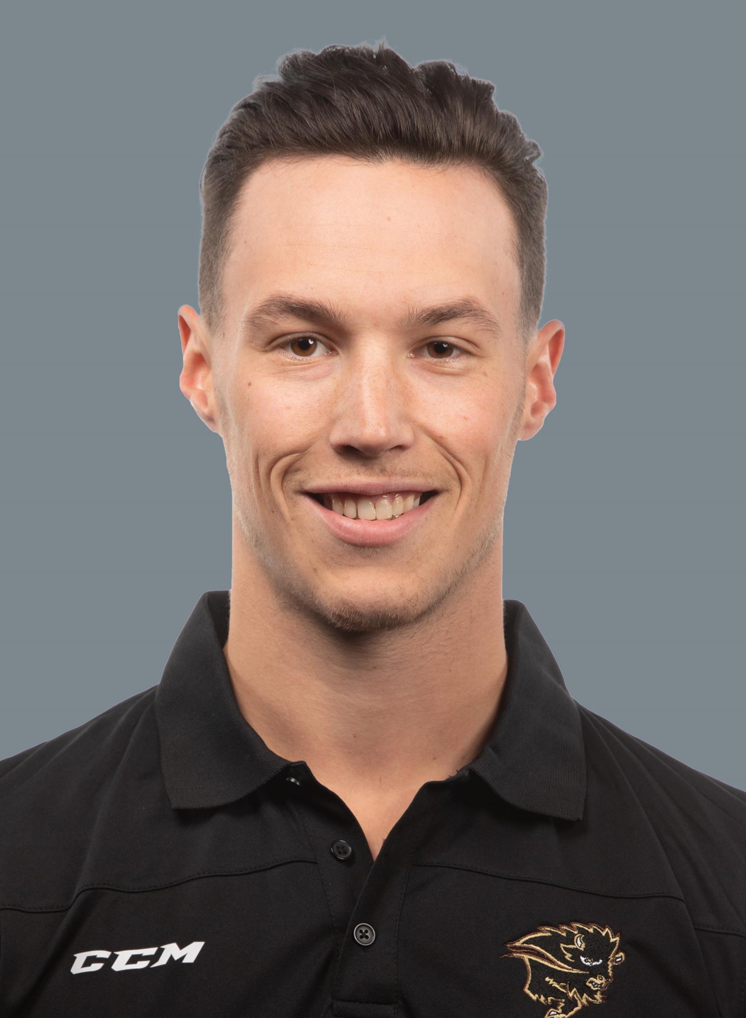 men's hockey headshot 2019-20 luke halstead