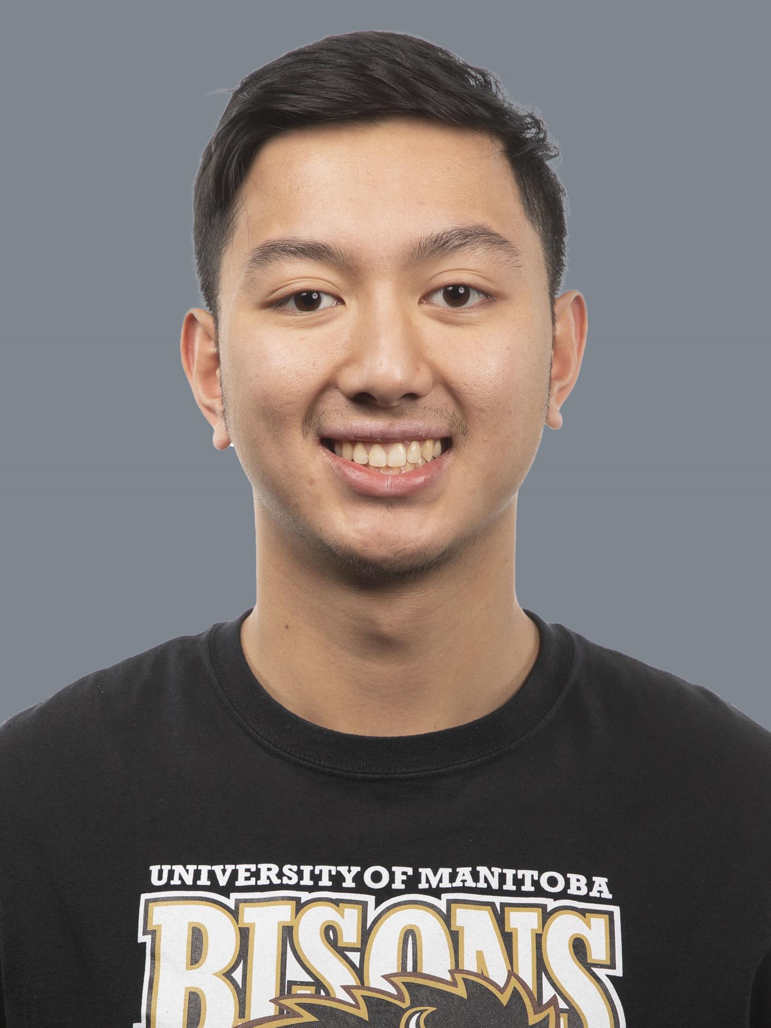 track headshot 2019-20 hoang-nhat le