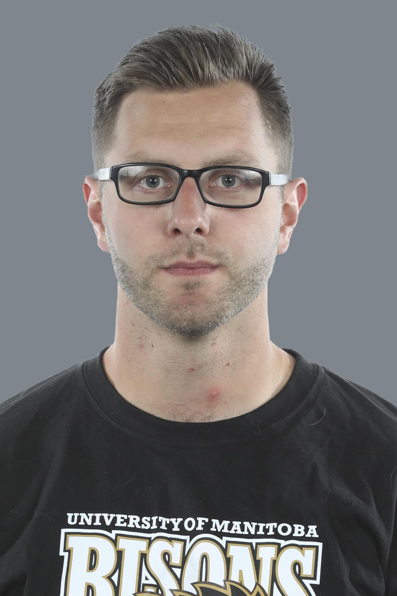football headshot 2019 scott naujoks