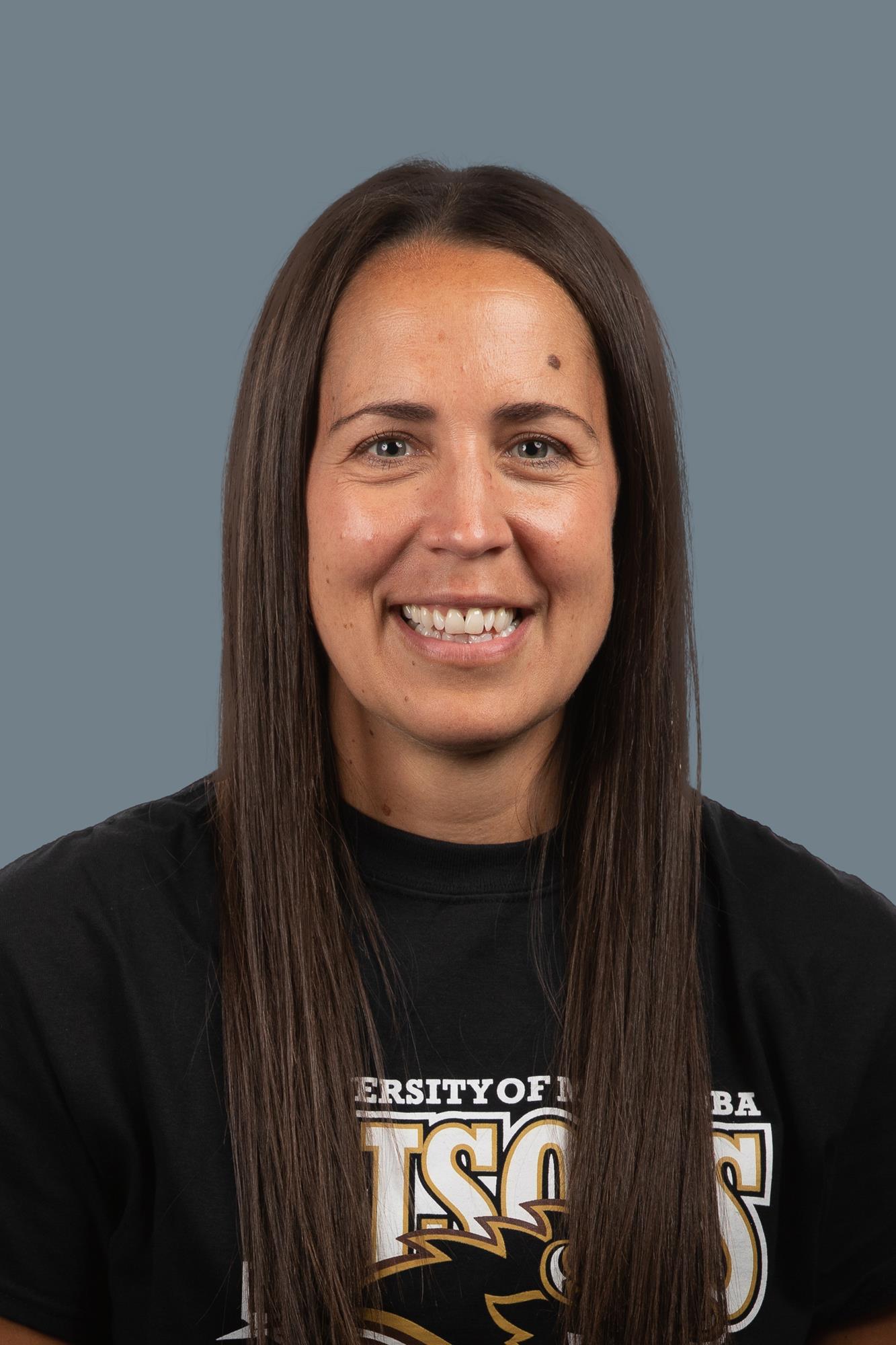 kyla shore 2021 headshot