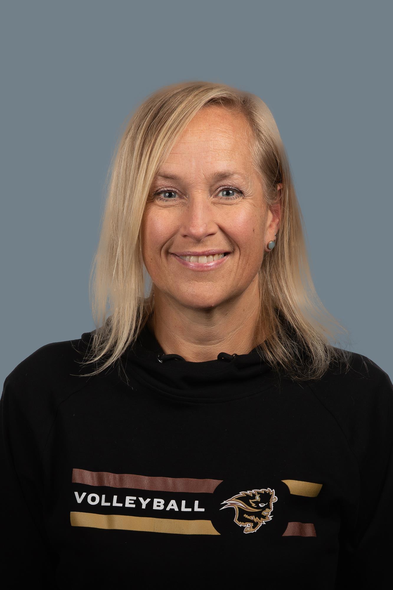 michelle sawatzky-koop 2021 headshot