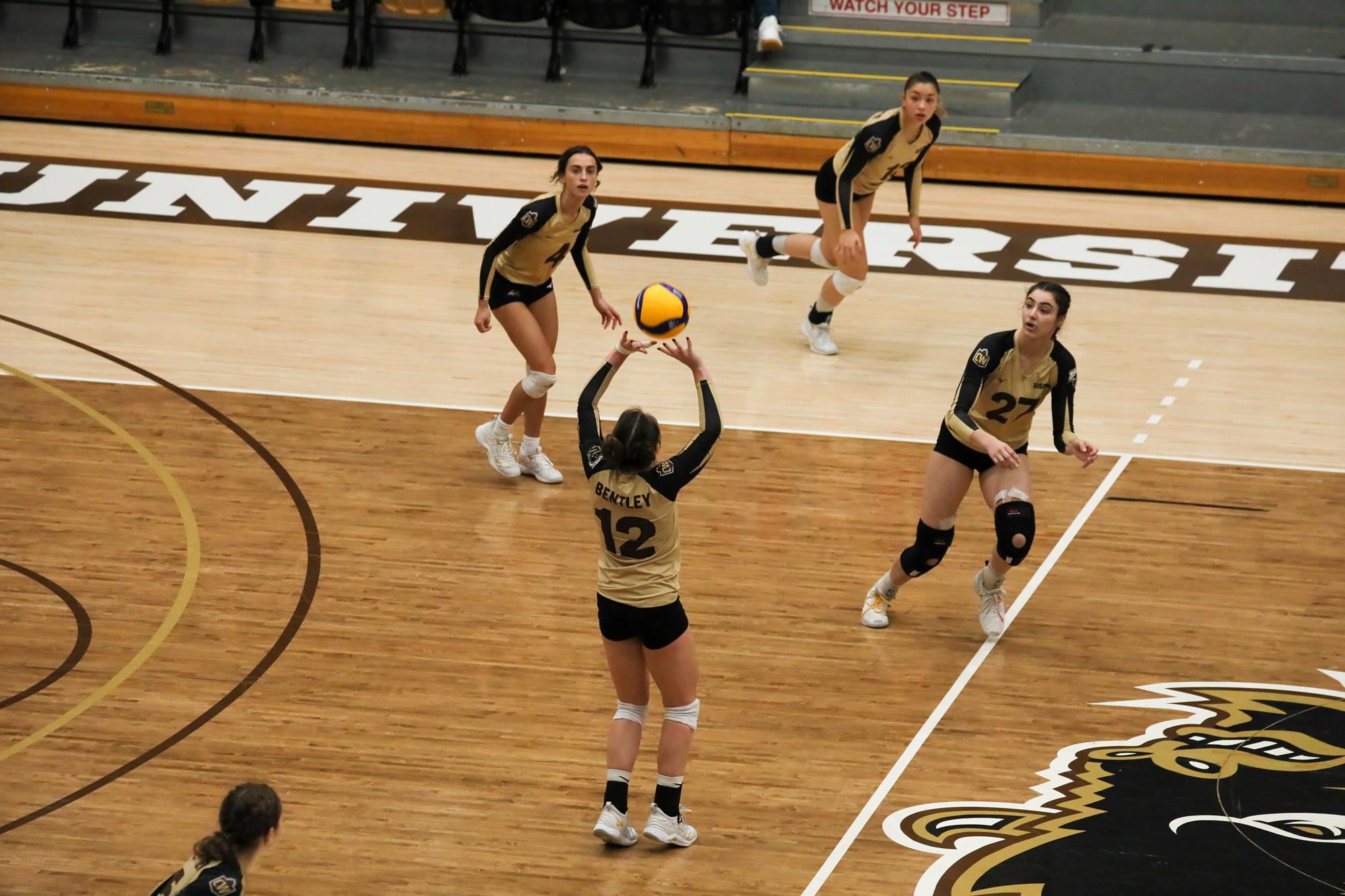 Bisons lose back and forth match in five sets to Huskies University