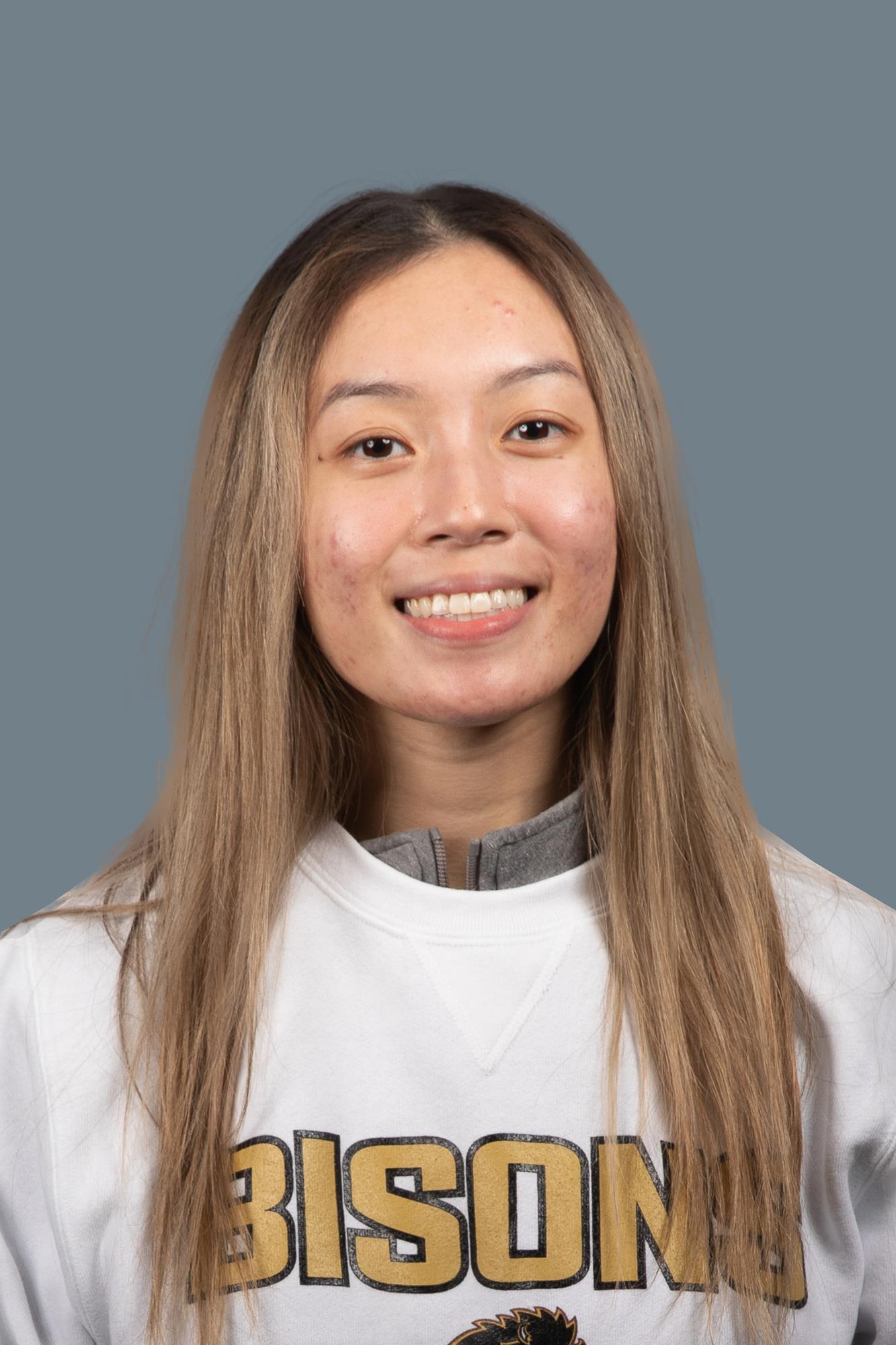 lucy nguyen 2021 headshot