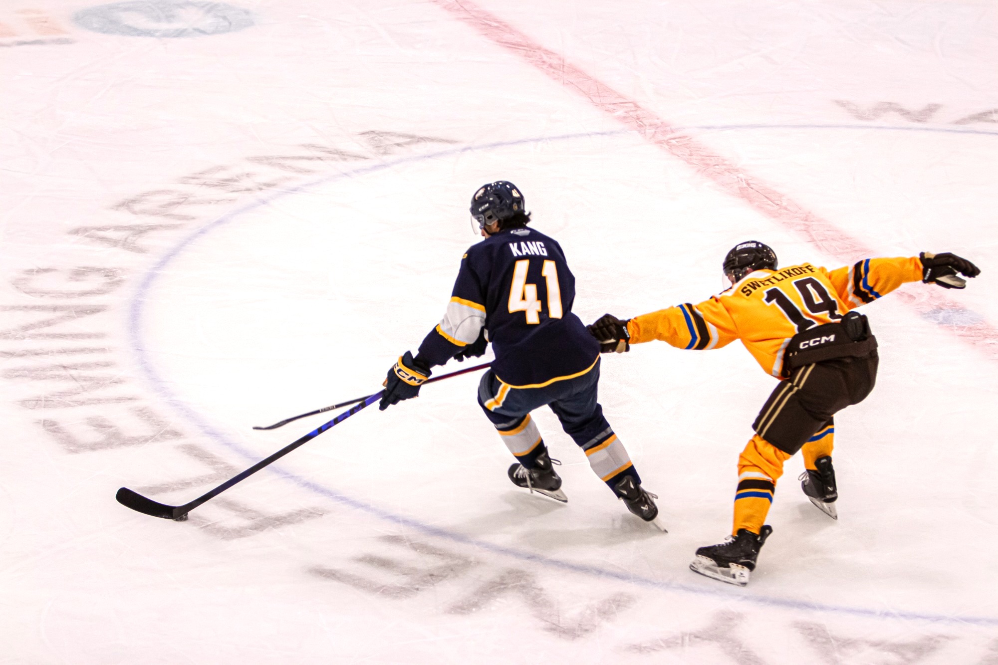 Thunderbirds play keep away