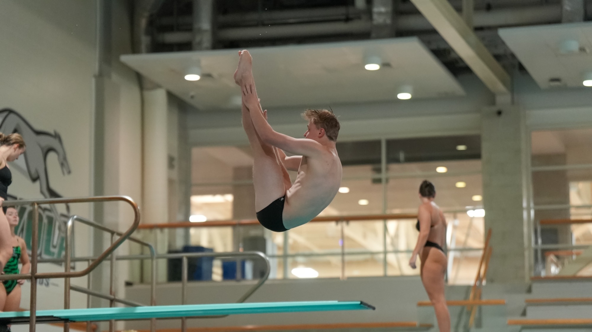 Anders Logas dives at Loyola