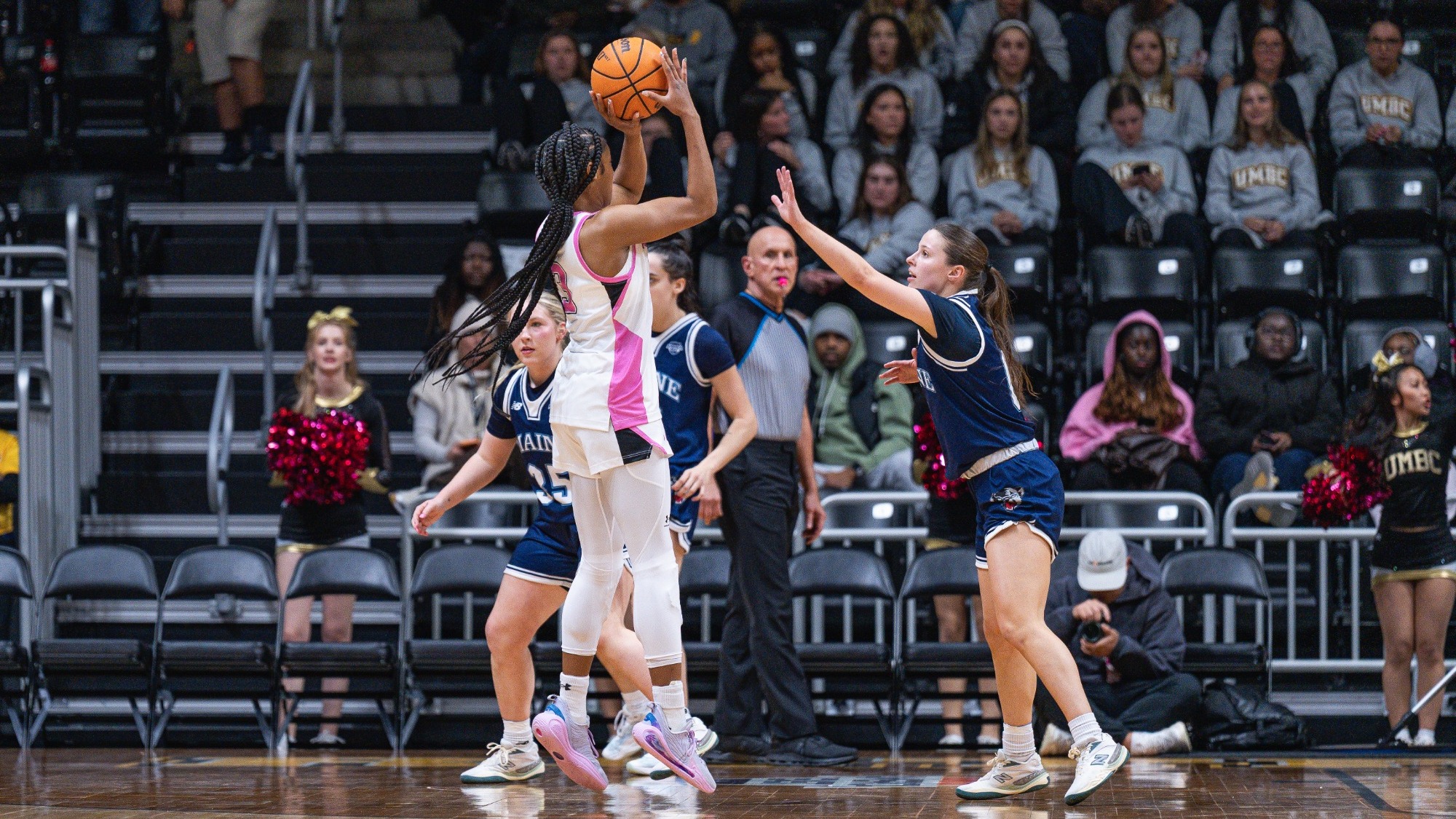 Heidi Williams Jumper versus Maine