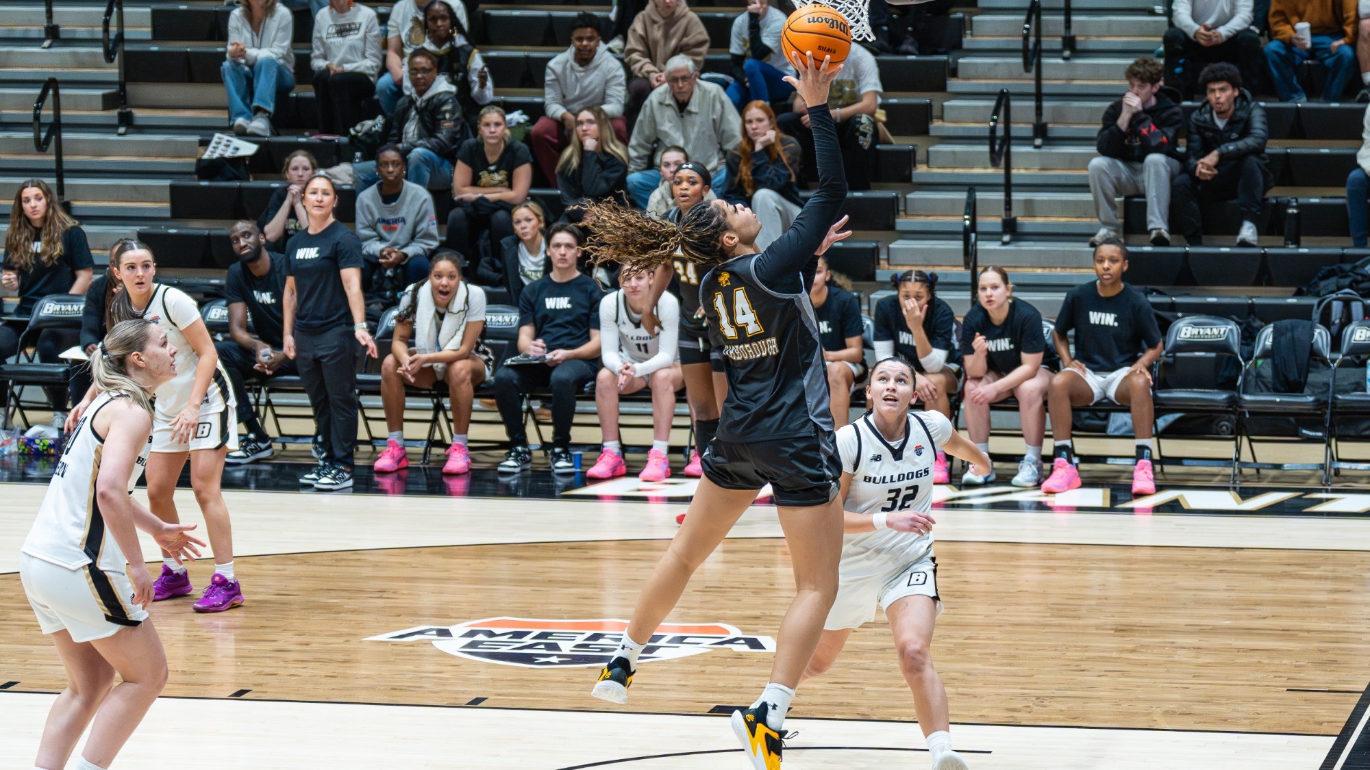 Delaney Yarborough layup at Bryant
