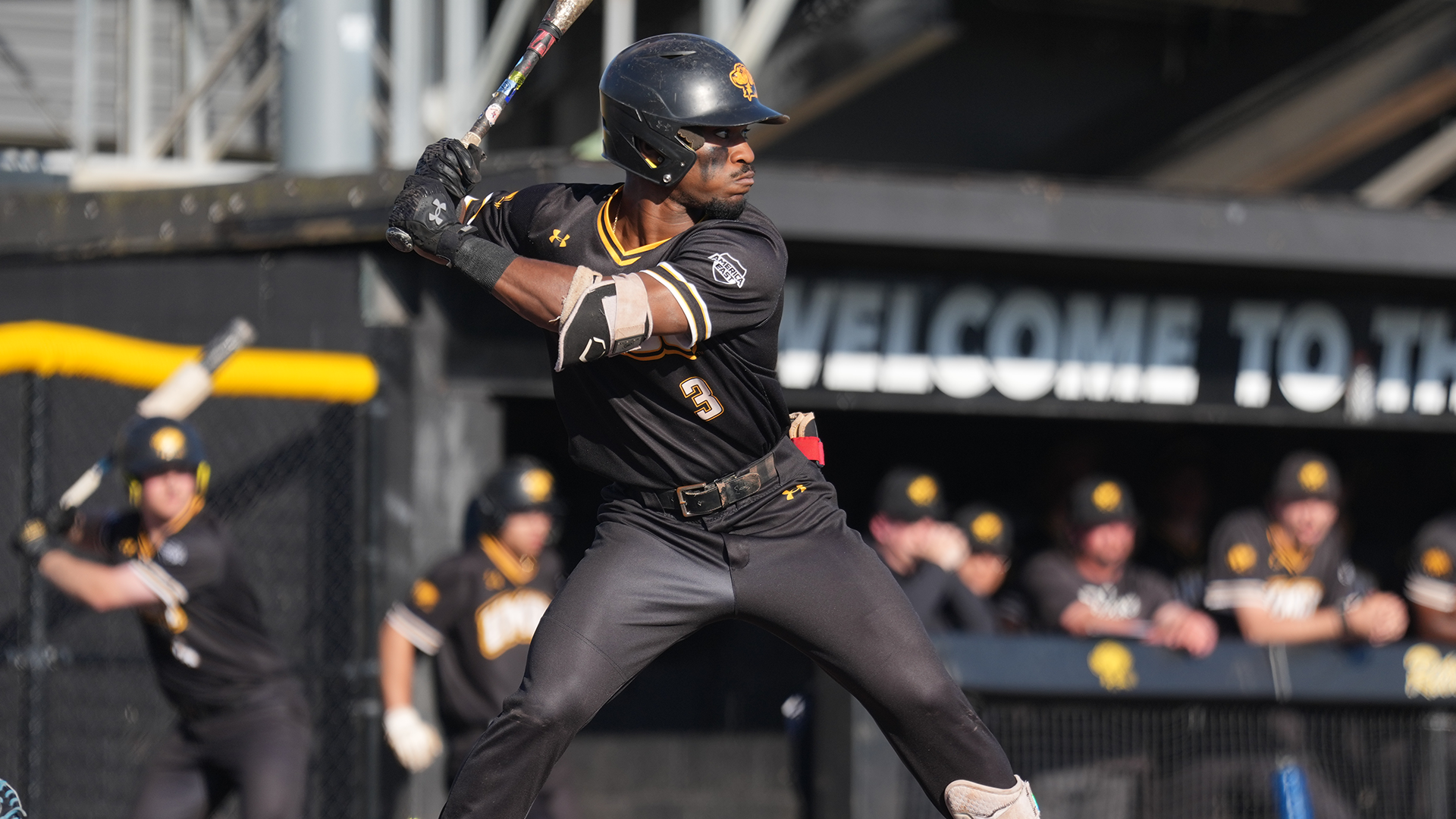 Jesiah Carpenter bats against Maine