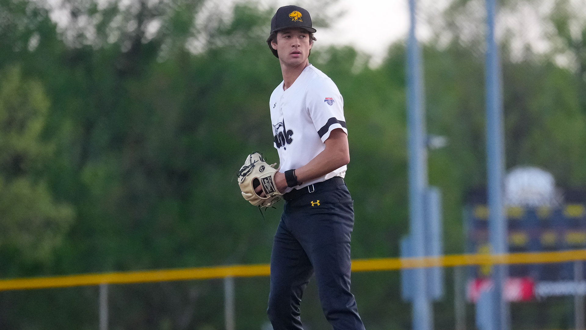 Grant Teschendorf prepares to throw a pitch against Towson