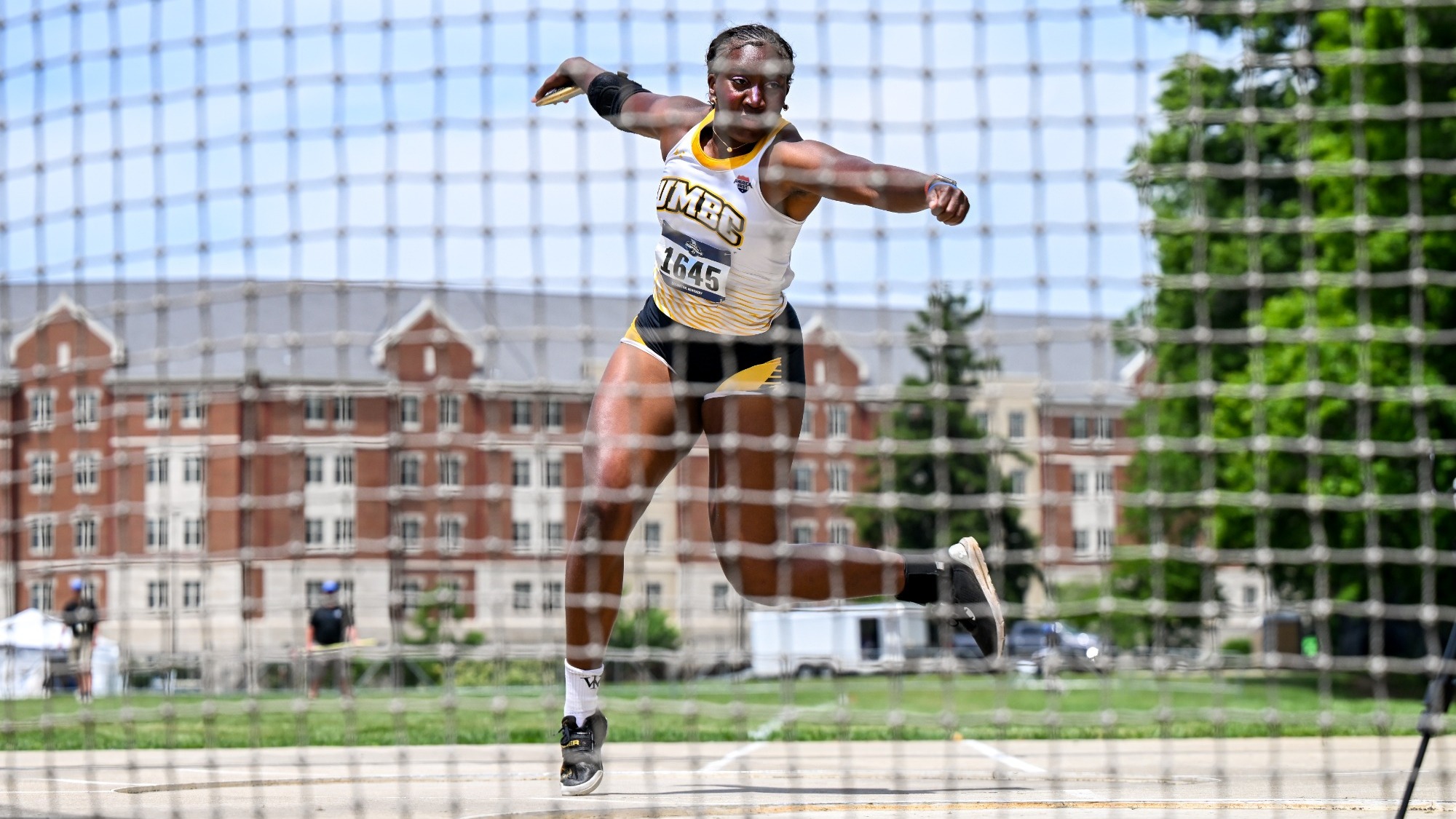 Roberts Throws the Discus at NCAA East First Round