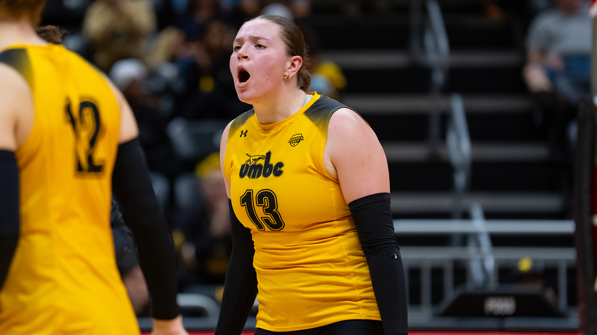 Jalynn Brown celebrates a point against George Mason
