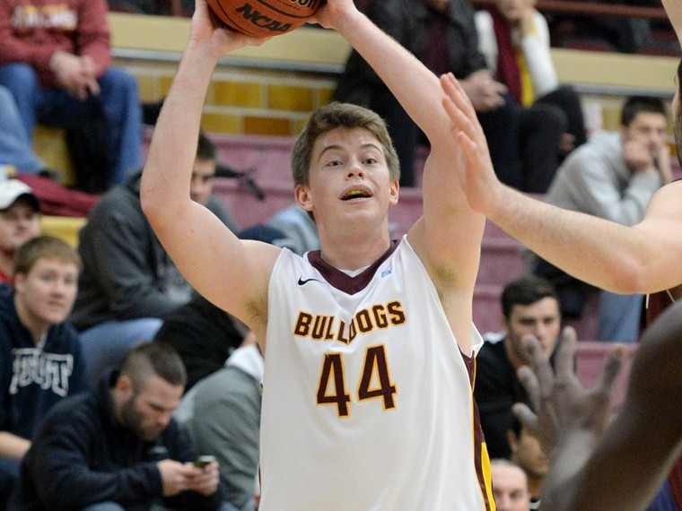 Brett Ervin Men's Basketball UMD Athletics