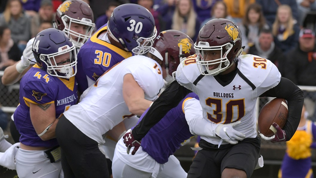 Byron Bynum Football UMD Athletics