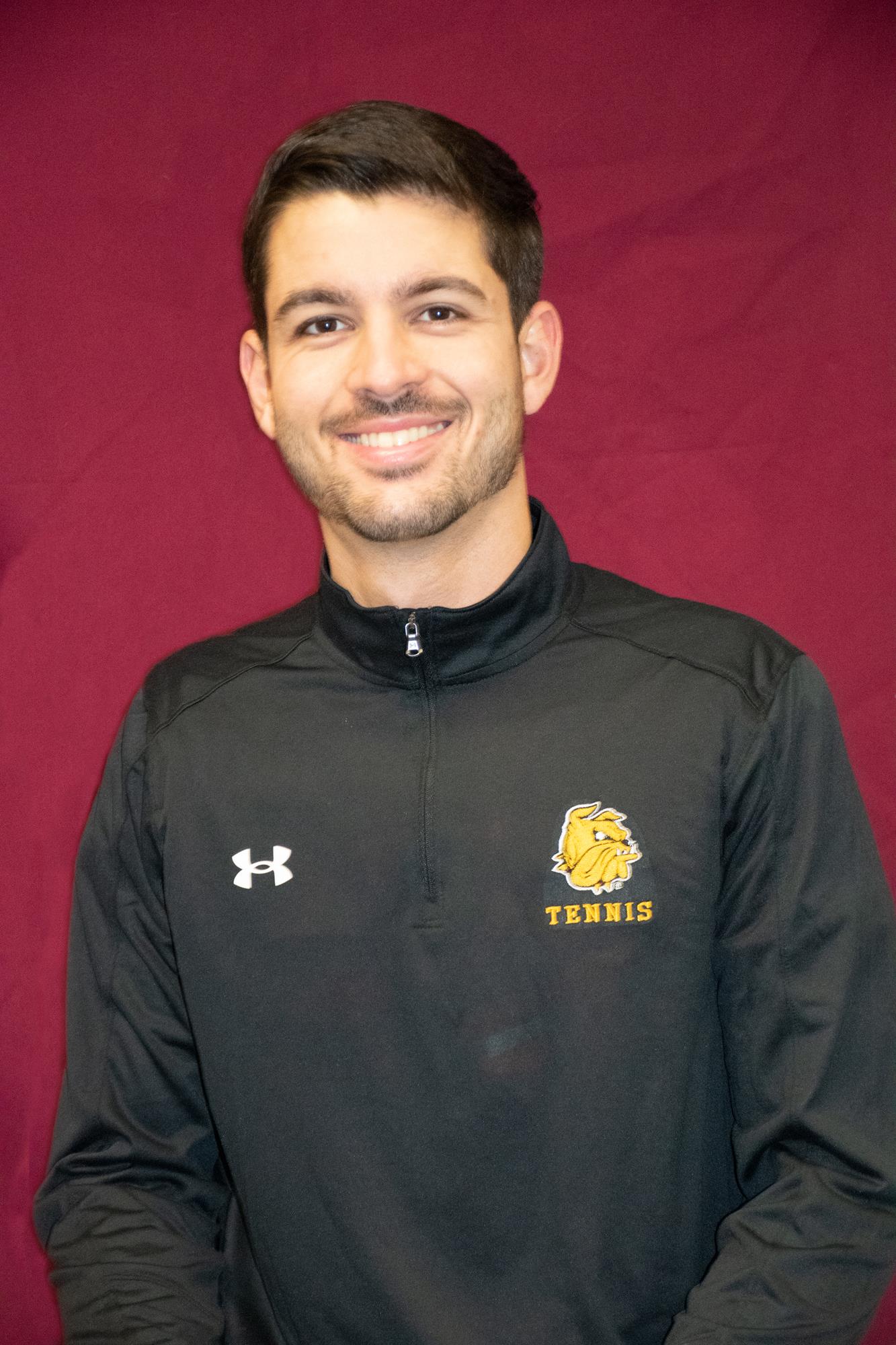 Leo Paredes Headshot