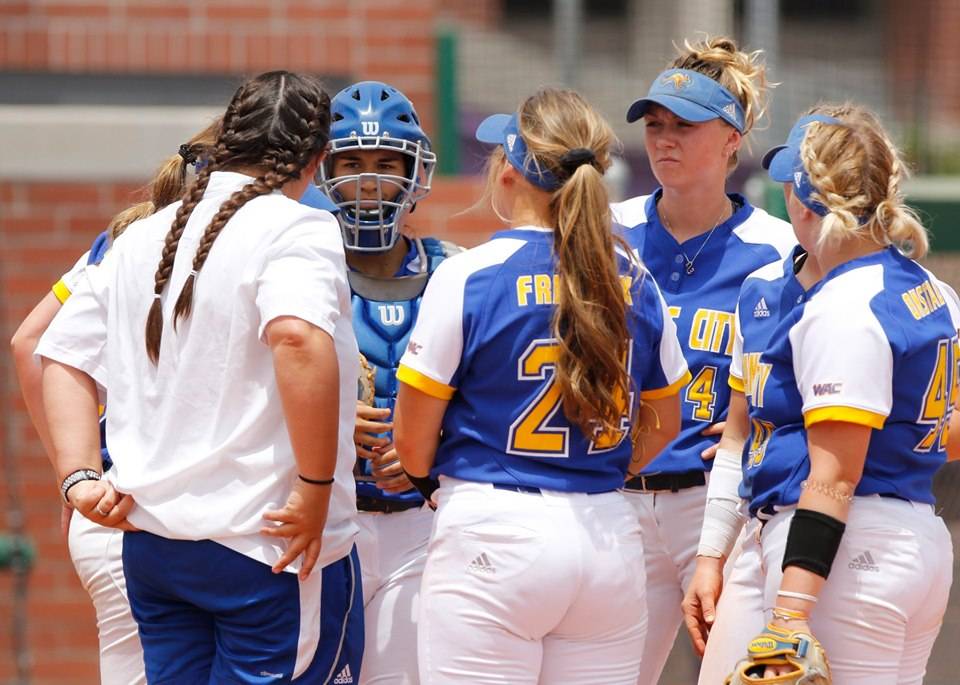 Roos' Season Comes to a Close with Pair of OneRun Losses University of MissouriKansas City