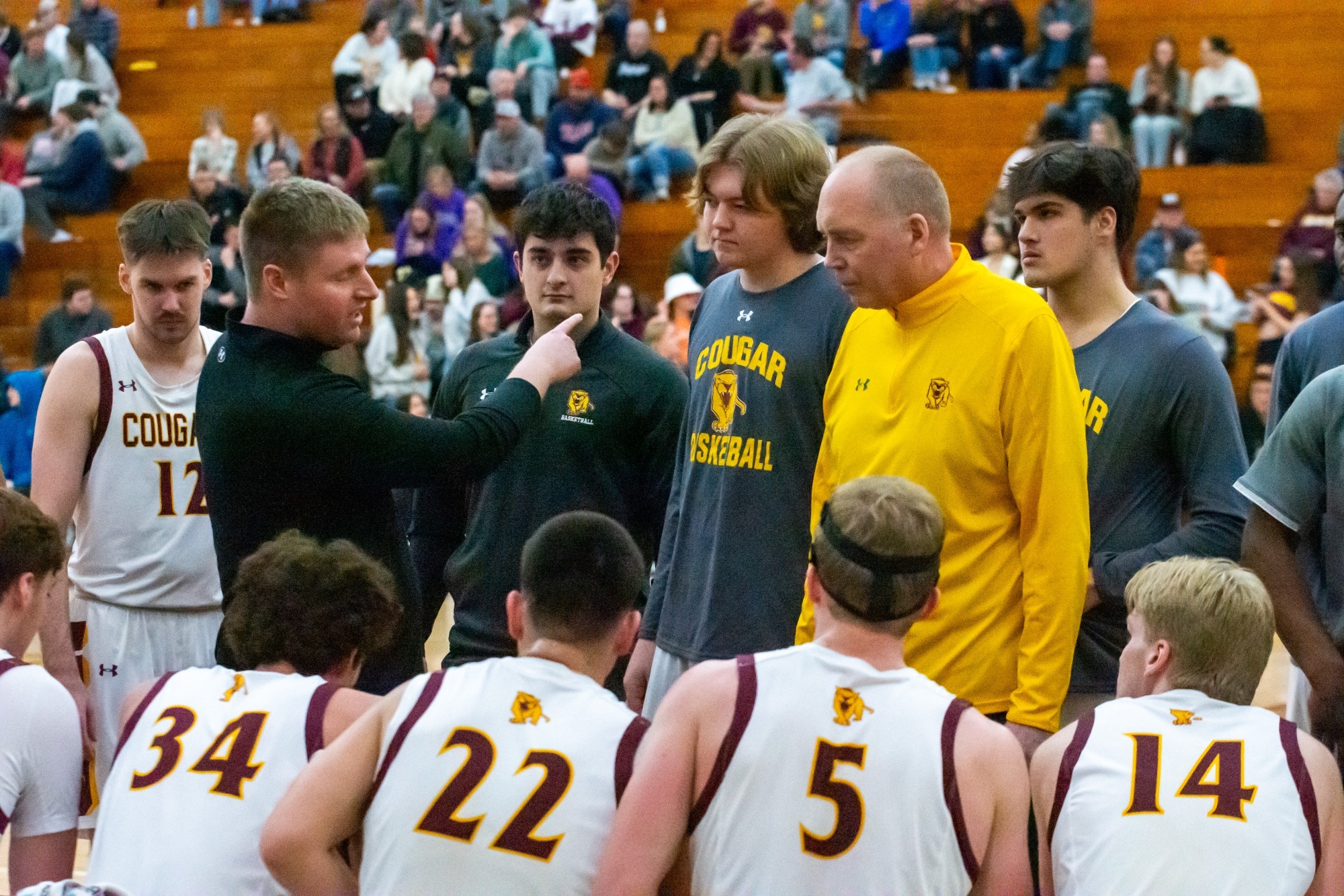 Bench Photo, Men's Basketball vs Crown UMAC Semifinals